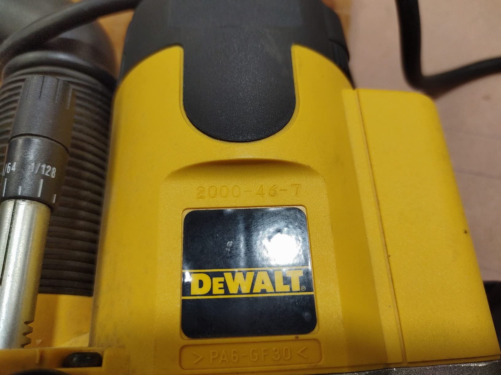 DEWALT Router, Plunge Base, 10-Amp, 2 HP (DW621) customer photo 2