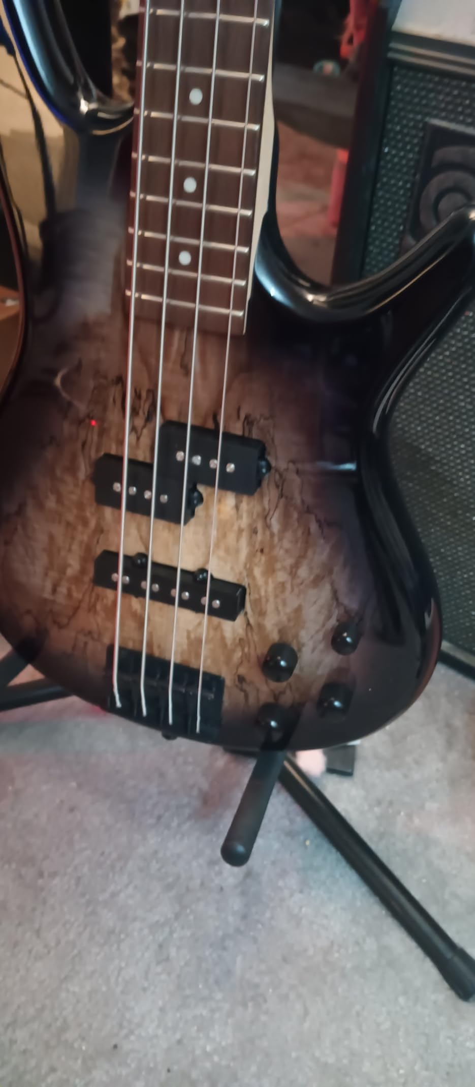 Ibanez 4-String Bass Guitar, Right Handed, Black customer photo 2