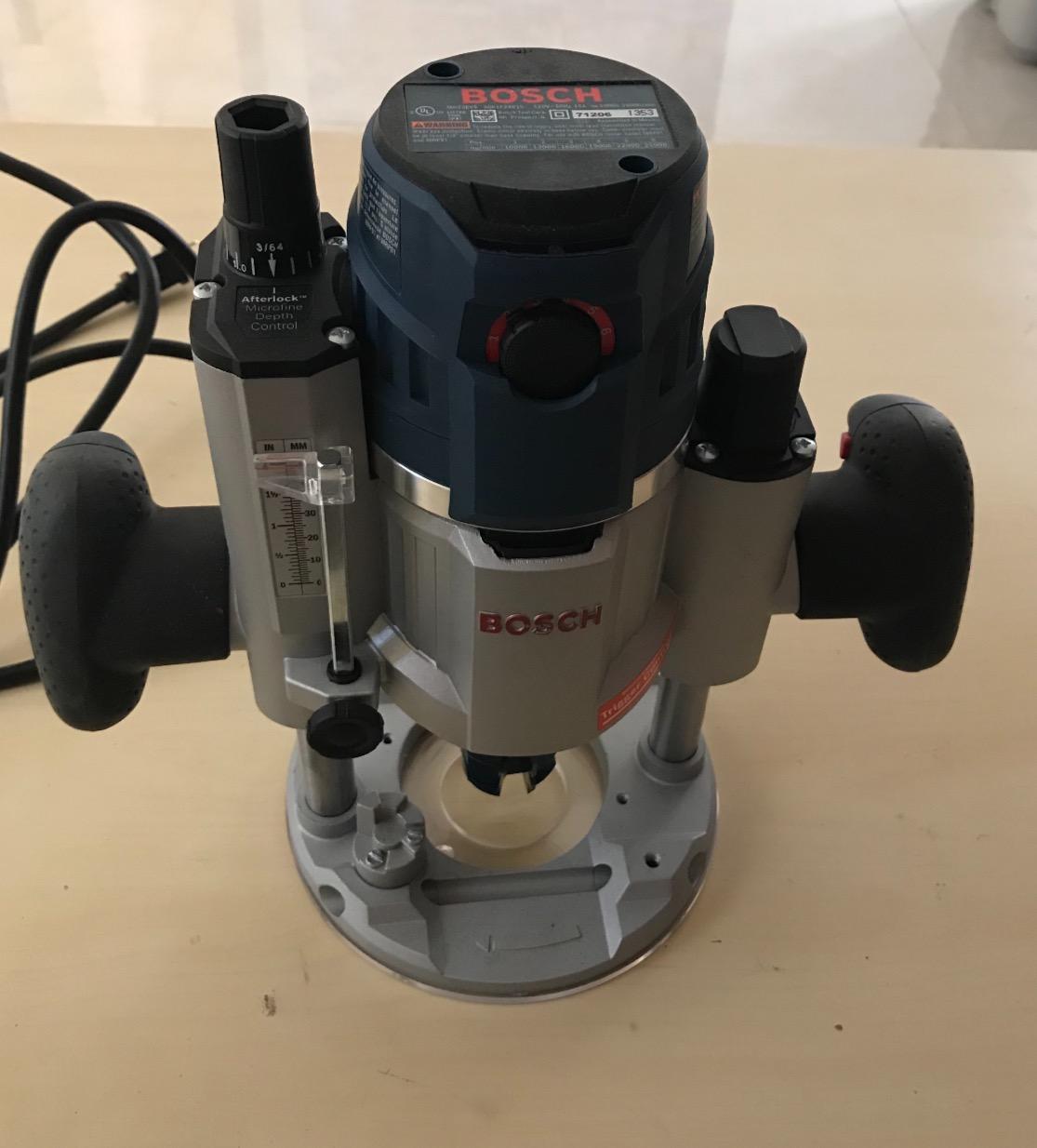 Bosch MRP23EVS 2.3 HP Electronic Plunge-Base Router customer photo 2