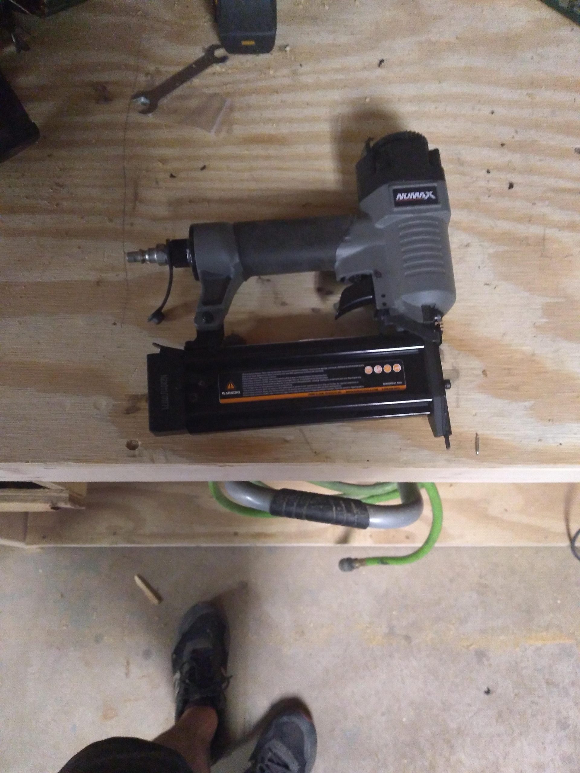 NuMax SBR50 Pneumatic 18-Gauge 2