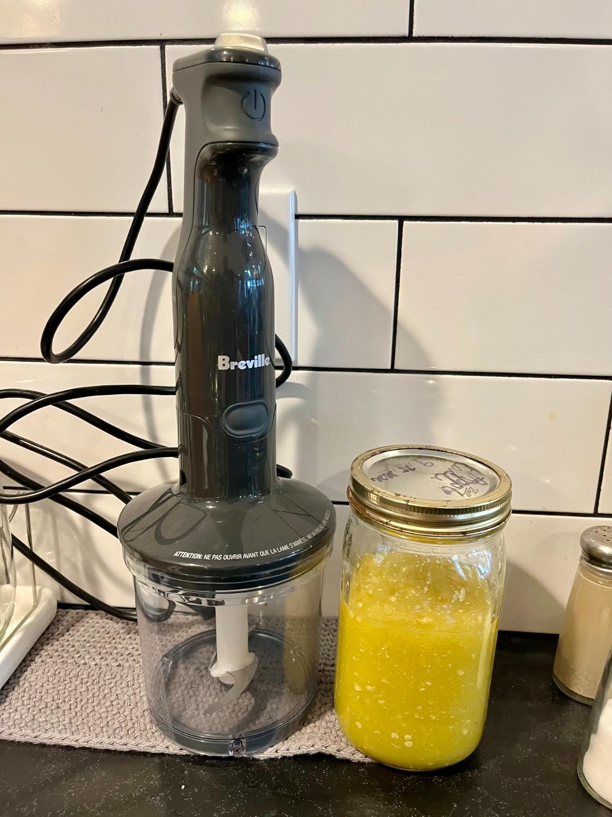 Breville BSB510XL Control Grip Immersion Blender, Brushed Stainless Steel | Puree soups, blend smoothies and mix sauces with this 15-speed 280W handheld blender | Includes whisk, chopper and 42 oz jug customer photo 2