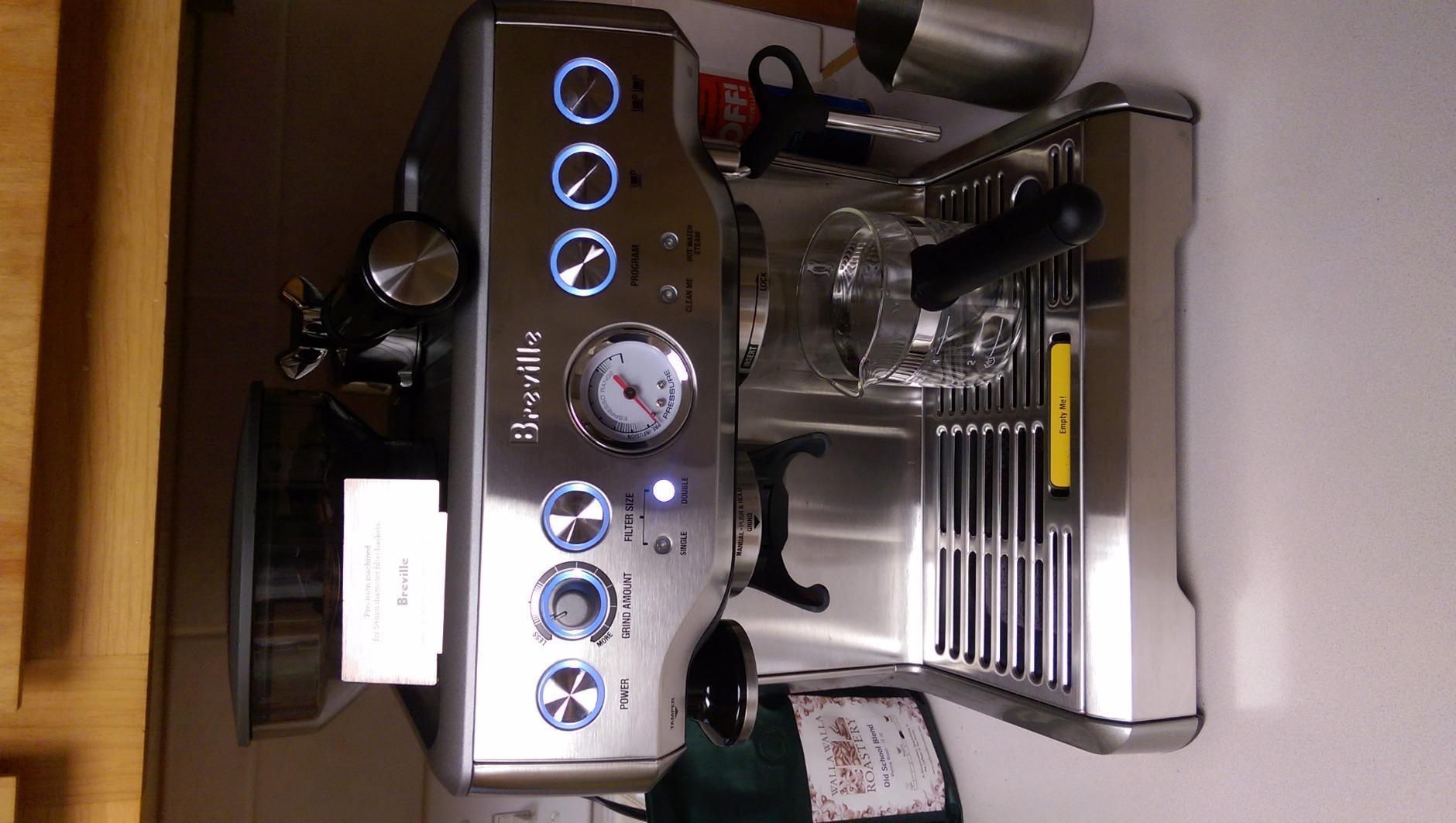 Breville BES870XL Barista Express Espresso Machine, Brushed Stainless Steel | Craft cafe-quality espresso shots, lattes and cappuccinos at home with this manual coffee maker with built-in grinder customer photo 2