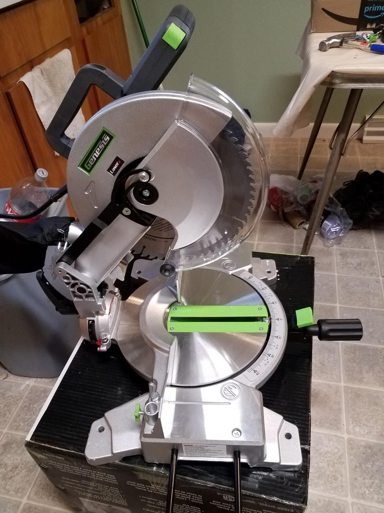 Genesis GMS1015LC 15-Amp 10-Inch Compound Miter Saw with Laser Guide and 9 Positive Miter Stops customer photo 1