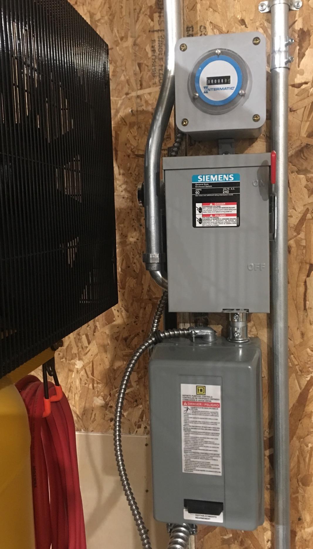 DEWALT 60 Gallon Stationary Vertical Air Compressor, 5 HP, OIL Lube, 230 Volt, 65 dB - Ideal Electric Air Compressor for home, tradesmen and industrial users. customer photo 2