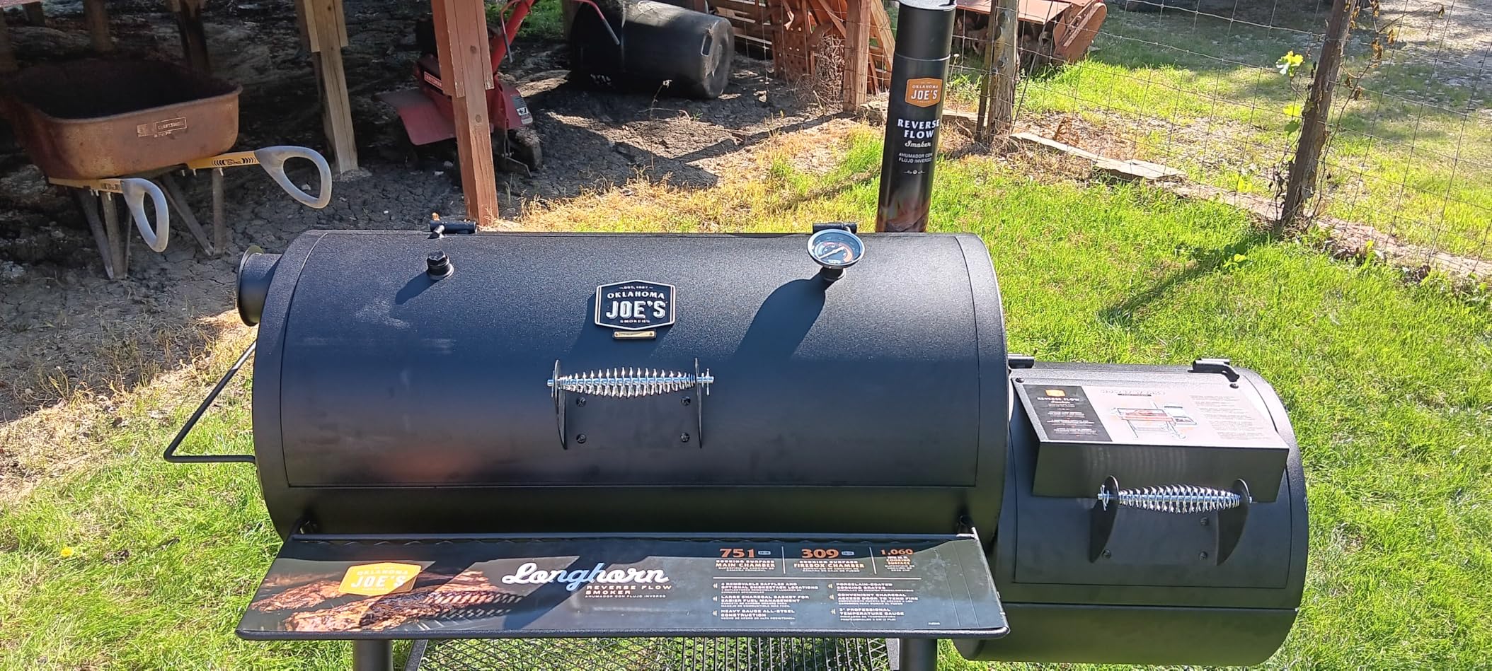 Oklahoma Joe's Longhorn Reverse Flow Offset Charcoal Smoker and Grill with 1060 sq. in. Cooking Area in Black customer photo 2