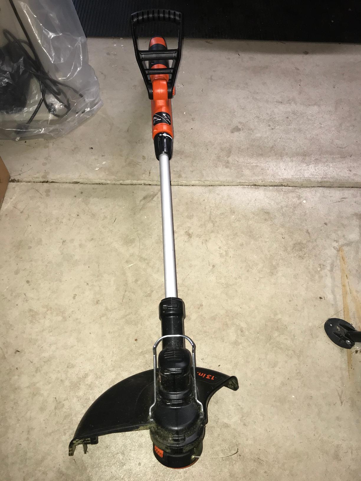 Black+Decker 40V MAX 13 Inch String Trimmer and Lawn Edger with Battery and Charger, Cordless Weed Eater with Charge Indicator, High Torque PowerDrive Technology (LST140C) customer photo 2