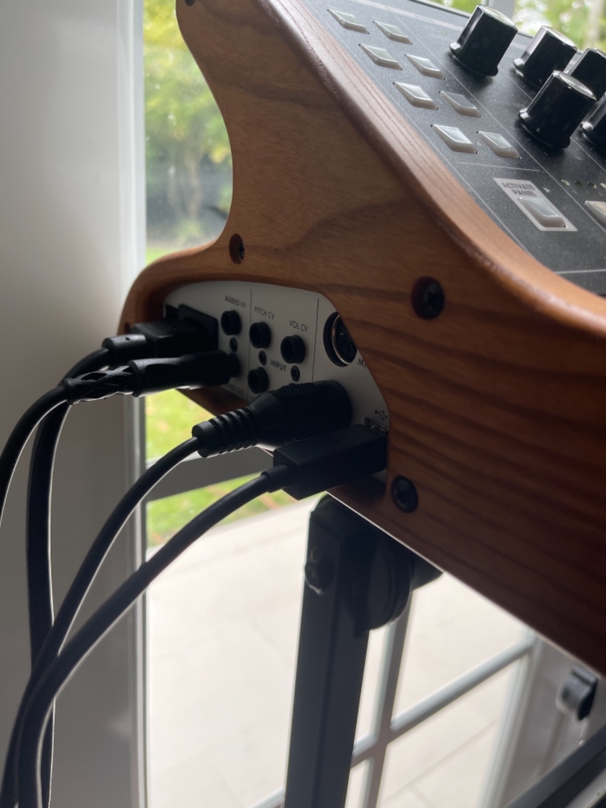 MOOG Subsequent 37 Paraphonic Analog Synthesizer and MIDI Keyboard with 37 Semi Weighted Keys, Headphone Amp, 256 Presets, Screen and Software Editor customer photo 1