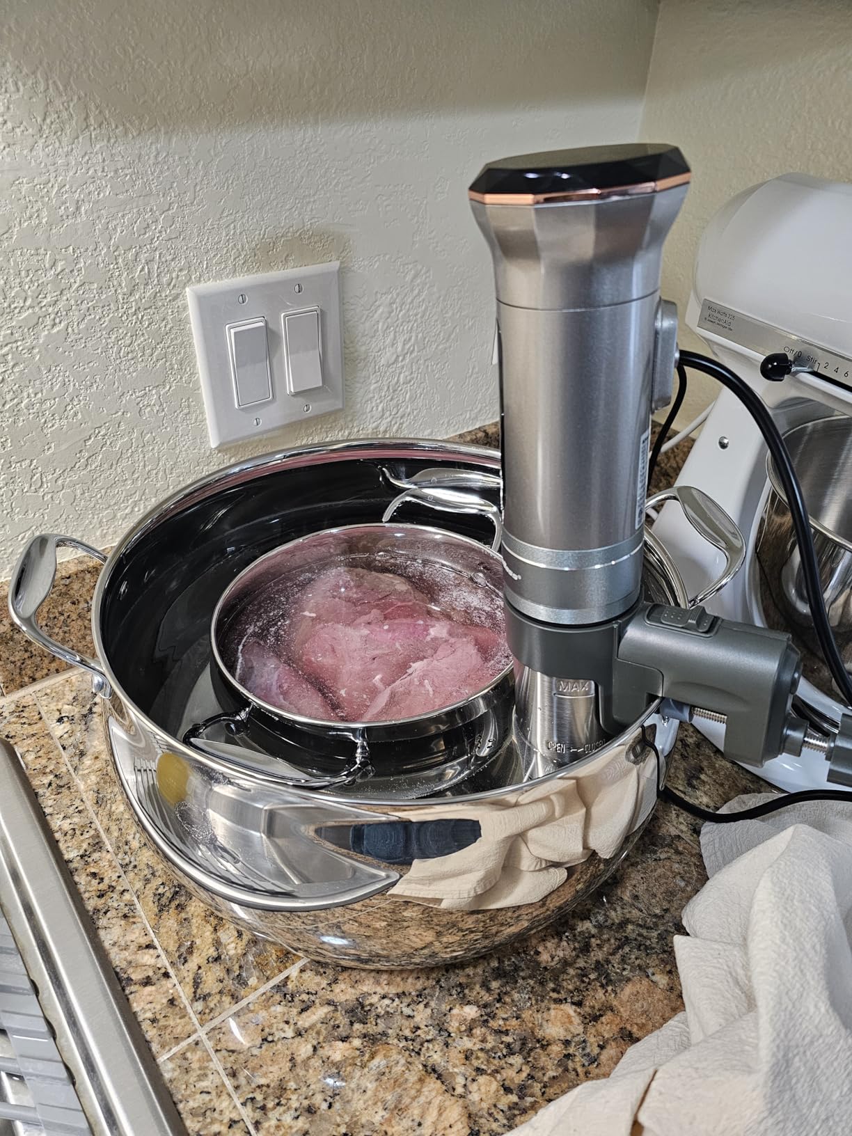 KitchenBoss Sous Vide Cooker Machine G300S, Ultra-quiet 1100 Watts, IPX7 Waterproof Stainless Steel customer photo 1