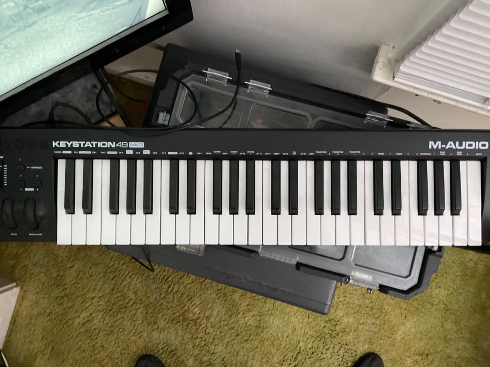 M-AUDIO Keystation 49 MK3 USB MIDI Controller | Synth-Action 49-Key Keyboard, Assignable Controls, Pitch/Mod Wheels, and Bundled DAW Recording Software customer photo 2