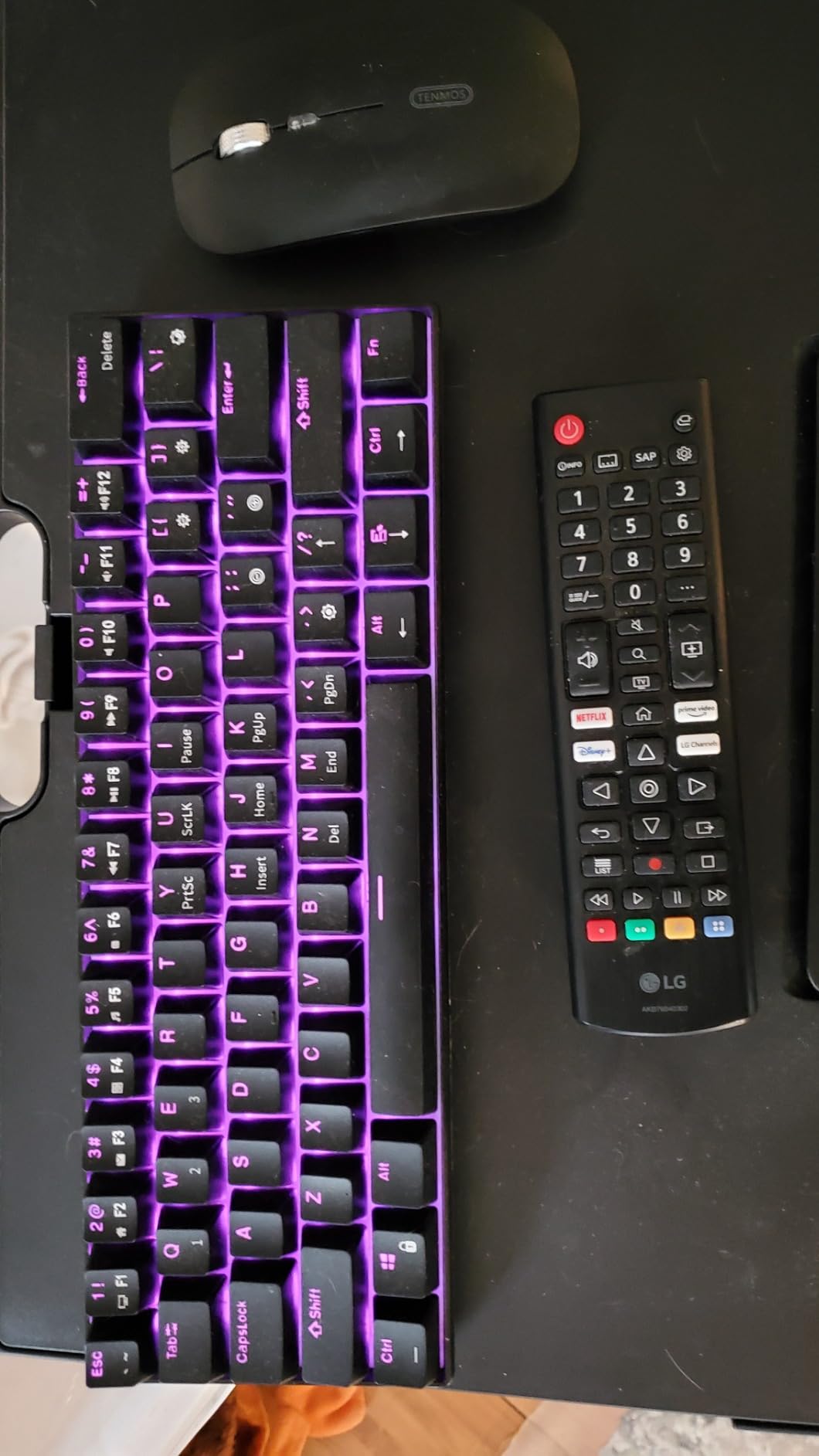 RK ROYAL KLUDGE RK61 60% Mechanical Gaming Keyboard with Coiled Cable, 2.4Ghz/Bluetooth/Wired, Wireless Bluetooth Mini Keyboard 61 Keys, RGB Hot-Swappable Red Switch, Ergonomic Design - Black customer photo 1