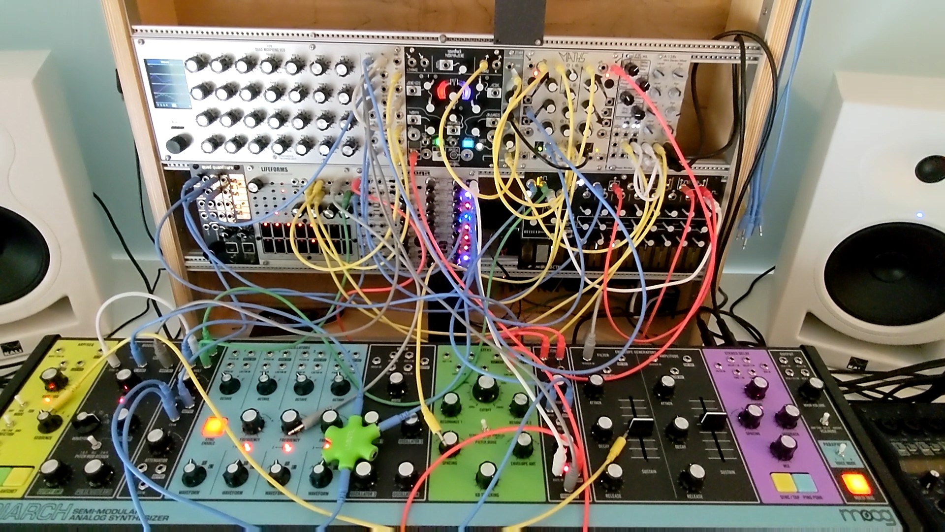 MOOG Matriarch Patchable 4-Note Paraphonic Analog Synthesizer with Keyboard, Sequencer, Arpeggiator, Stereo Ladder Filters, Stereo Analog Delay customer photo 2