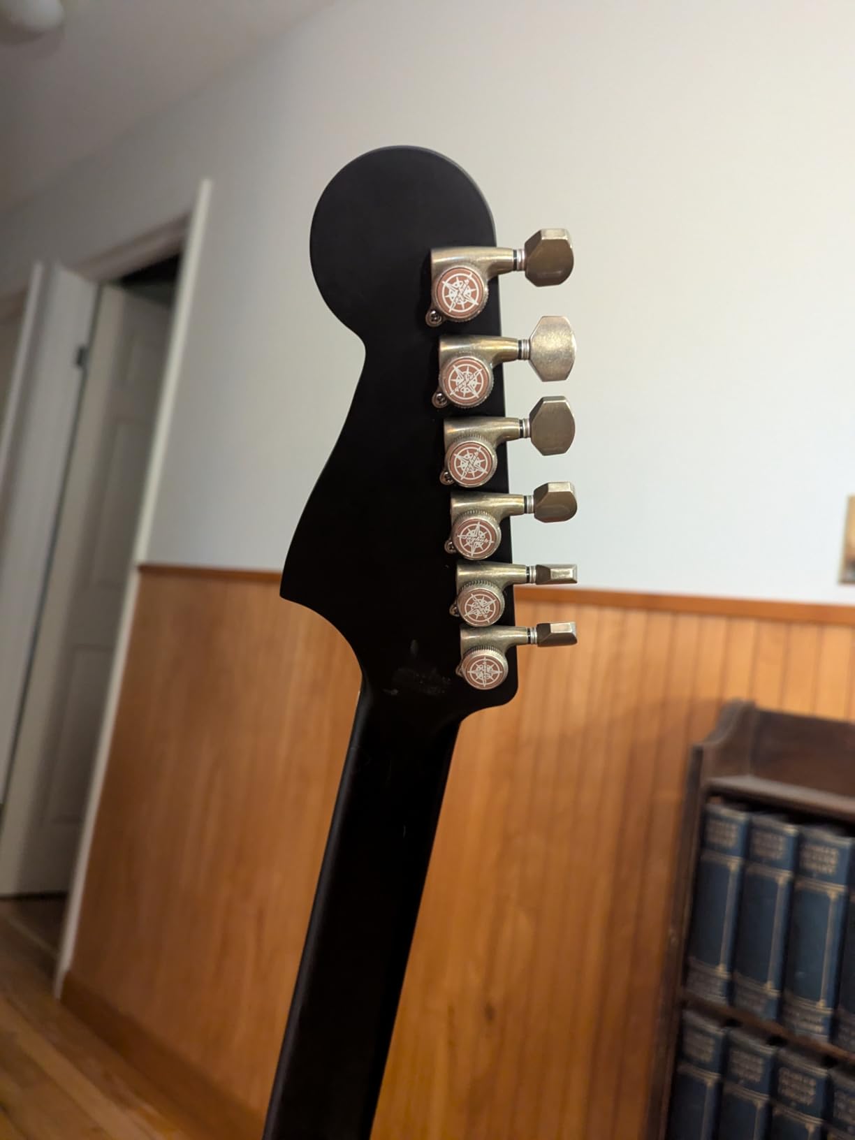 Fender California Debut Redondo Series Beginner Acoustic Guitar, Natural | California Series, natural finish, 2-year warranty, adult starter, Fender quality, easy playability customer photo 2