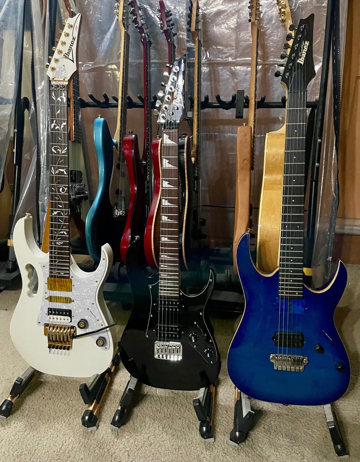 Ibanez GRGM 6 String Solid-Body Electric Guitar, Right, Blue Burst (GRGM21MBLT) | Travel guitar with 24 frets, dual humbuckers and maple fretboard customer photo 1