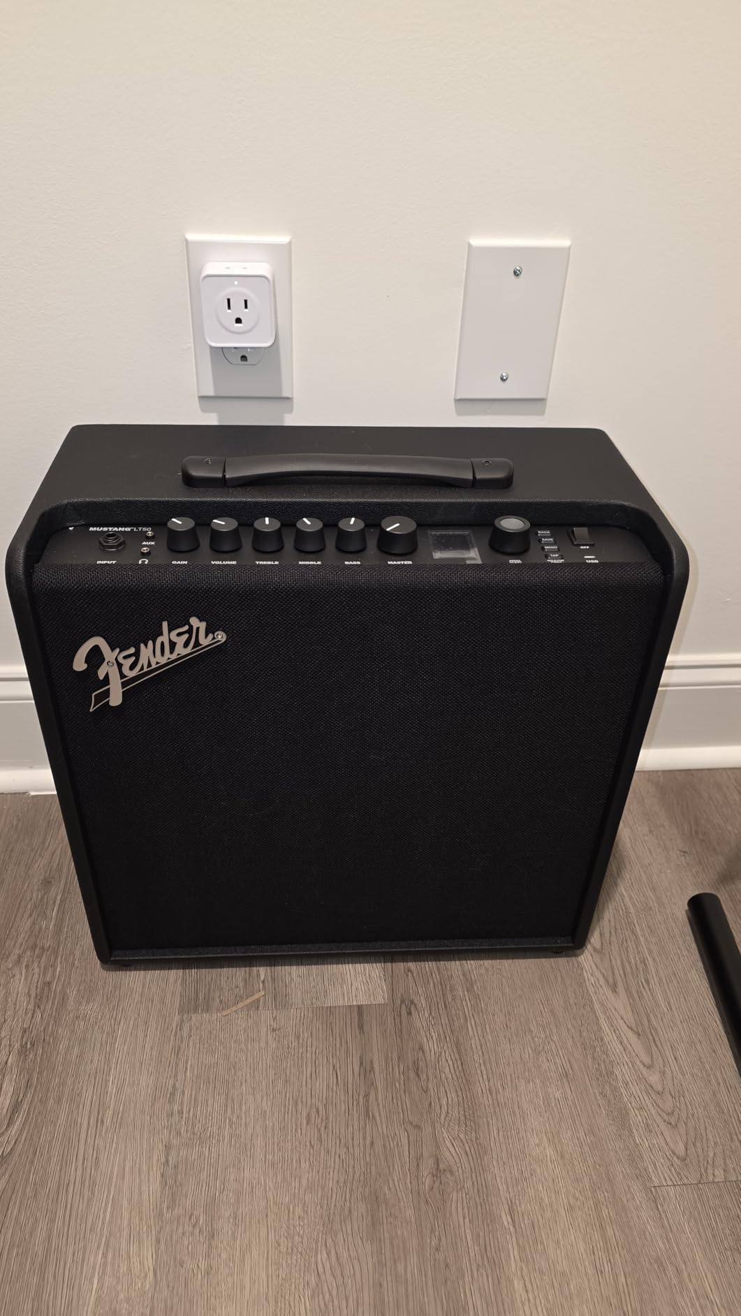 Fender Mustang LT50 Guitar Amp, 50 Watts, 30 Preset Effects with USB Audio Interface for Recording, Black customer photo 1