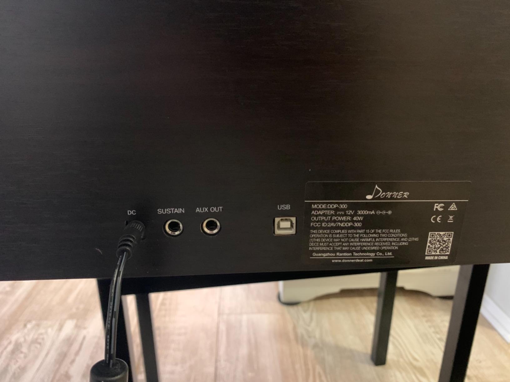 Donner DDP-300 Digital Piano with 88 Graded Hammer Action Weighted Keys, Record, Bluetooth, 10 Voices, 4 Reverb, Speakers, Professional Full Fize Key Keyboard Electric Dark Rose customer photo 2