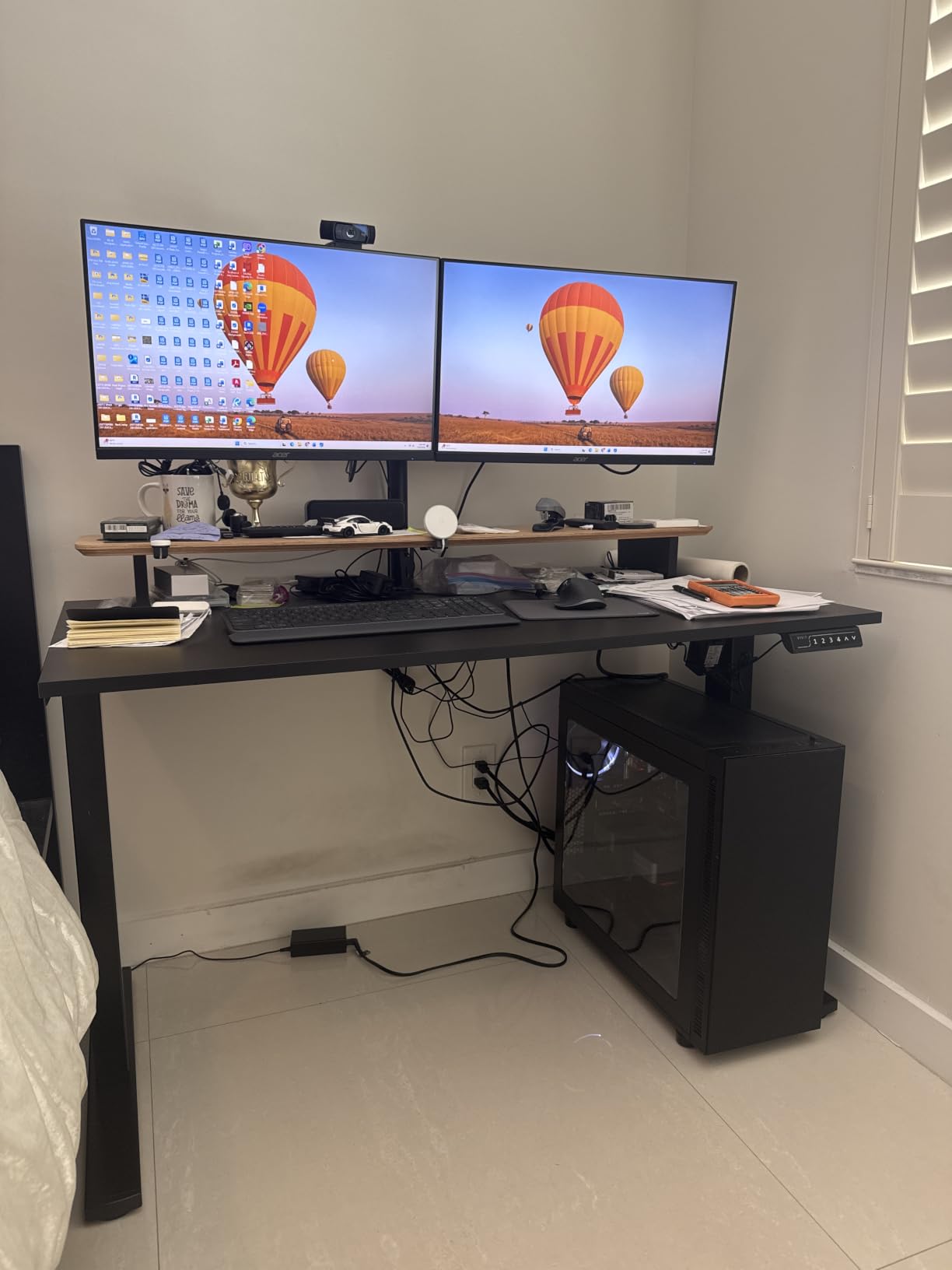 VIVO Electric Stand Up Desk Frame Workstation, Frame Only with 220 lbs Capacity, Brushless Motor Standing Height Adjustable Legs with Memory Controller, Black, DESK-V100EBY customer photo 1