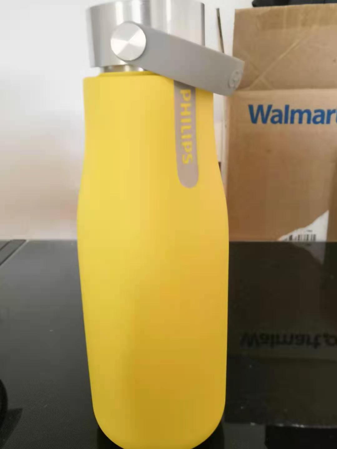 Philips Water GoZero UV Self-Cleaning Smart Water Bottle Vacuum Stainless Steel Insulated Water Bottle with Handle Double-wall, Auto Cleaning, Keep Drink Hot or Cold, BPA Free customer photo 2