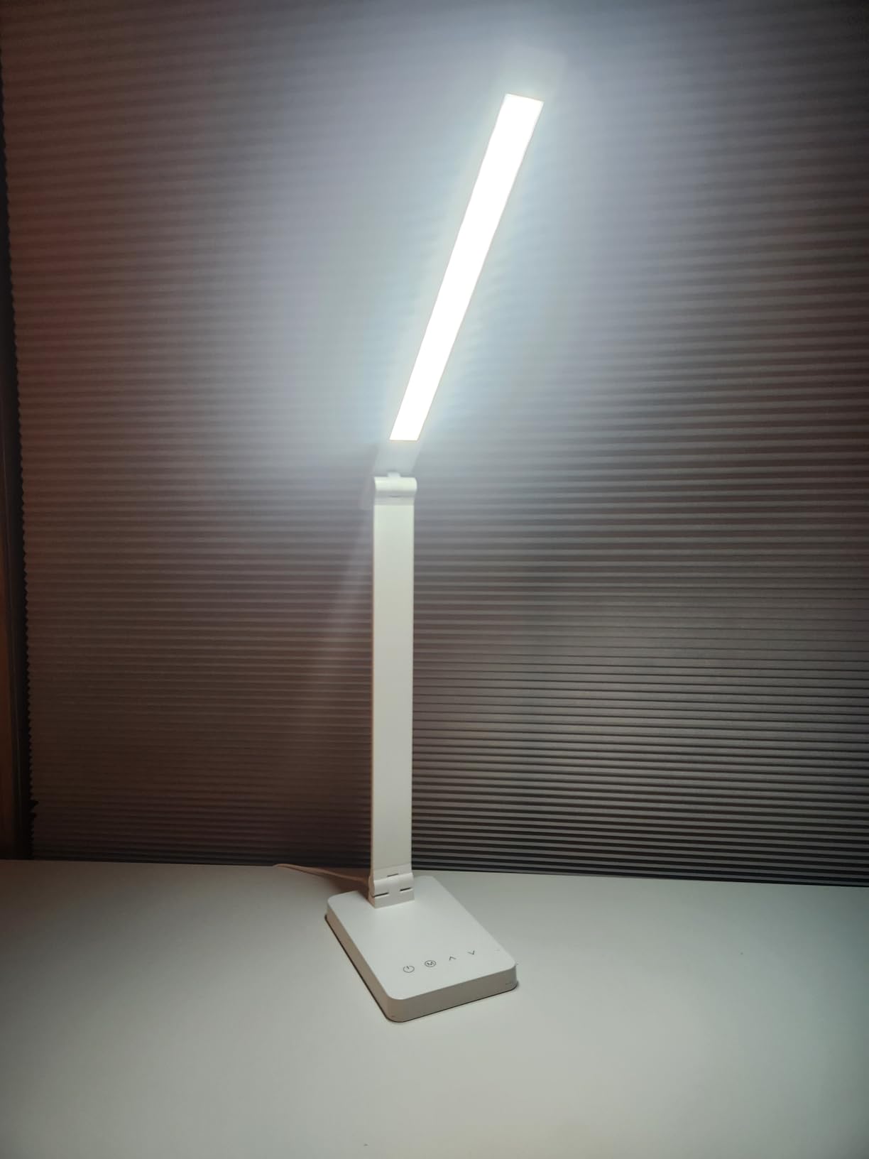 Lepro LED Desk Lamp for Home Office, 9.5W 750LM Touch Desk Light, Black | 5 Color Modes 5 Brightness Level, Eye Caring, Metal Task Lamp For Reading, Sewing, Crafts, School Supplies, Puzzle Light customer photo 2
