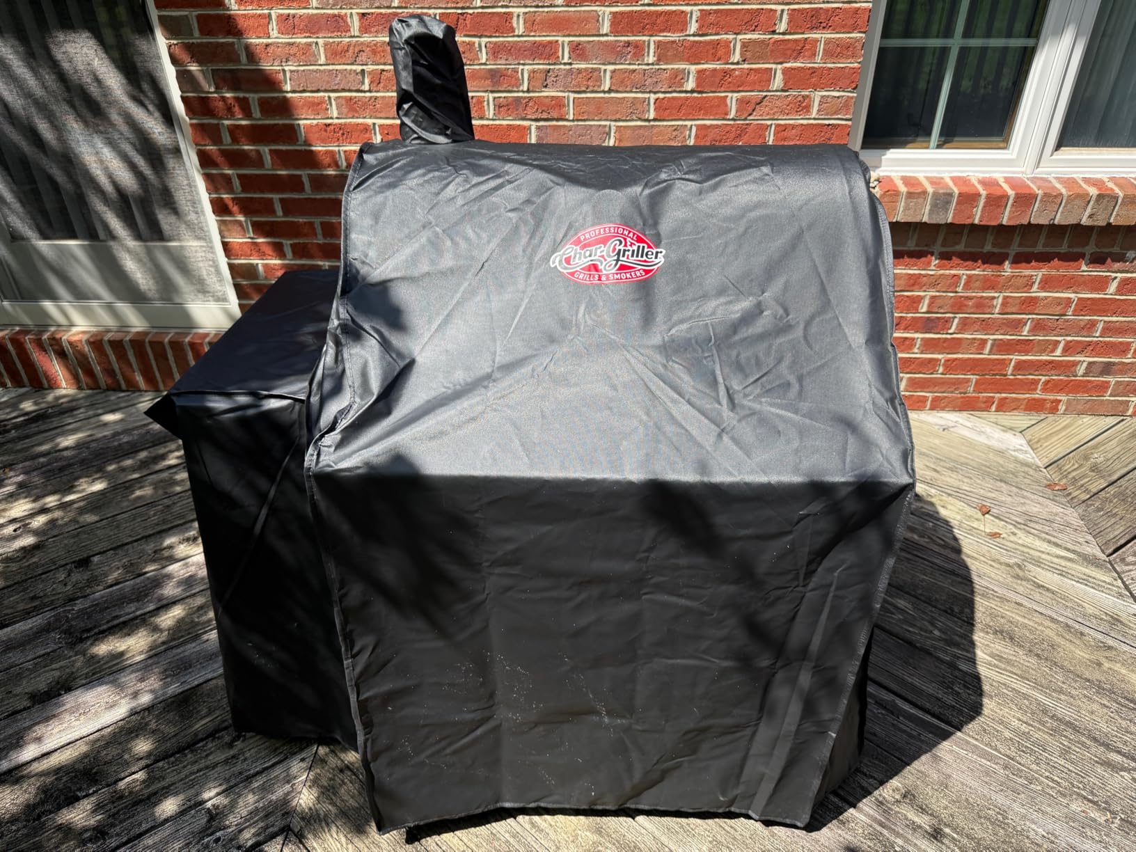 Char-Griller Pro Deluxe Charcoal Barrel Grill, EasyDump Ash Pan, Premium Front and Side Shelves with Utensil Hooks, 850 Square Inches of Cooking Space in Black, Model E2827 customer photo 1