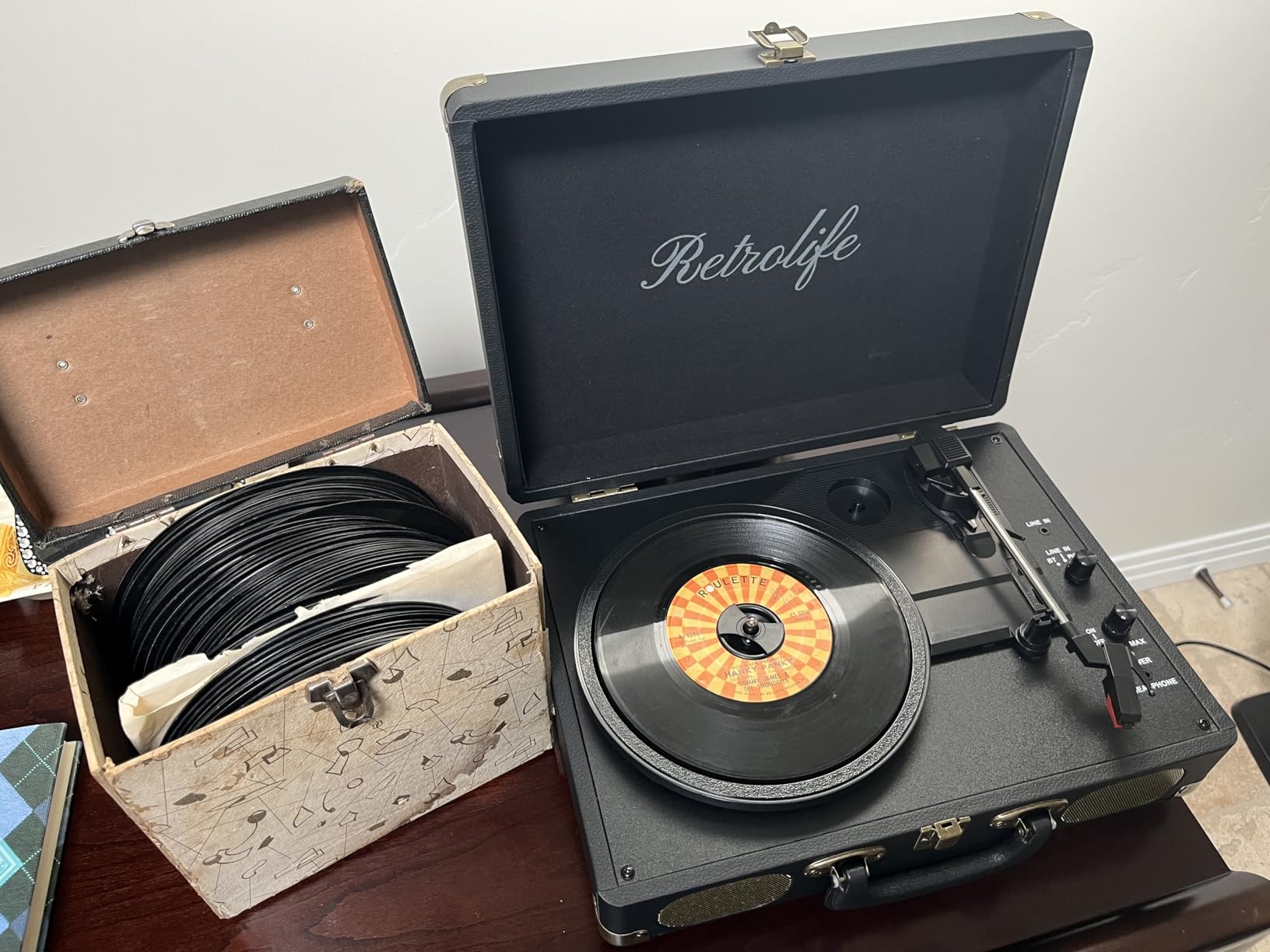 Retrolife Vinyl Record Player with Speakers, Bluetooth Vinyl Player-Black | Portable, 3-Speed BT Turntable, Belt-Driven, RCA Line Out & Headphone Jack, Auto Stop, Plays 7/10/12