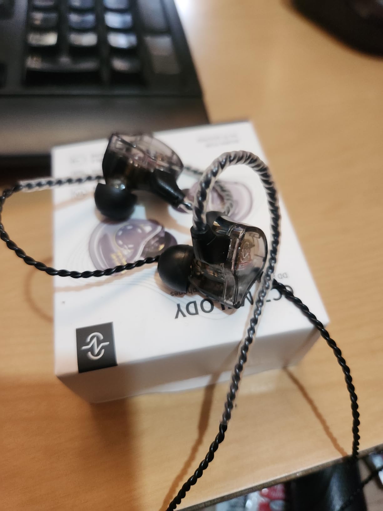 CCZ Yinyoo Melody in Ear Monitors Earphones, Wired Earbuds without Microphone IEM HIFI Bass with 1DD 1BA, Ear fins, 4N OFC Cable for Musicians, Singer, on Stage, Studio customer photo 1