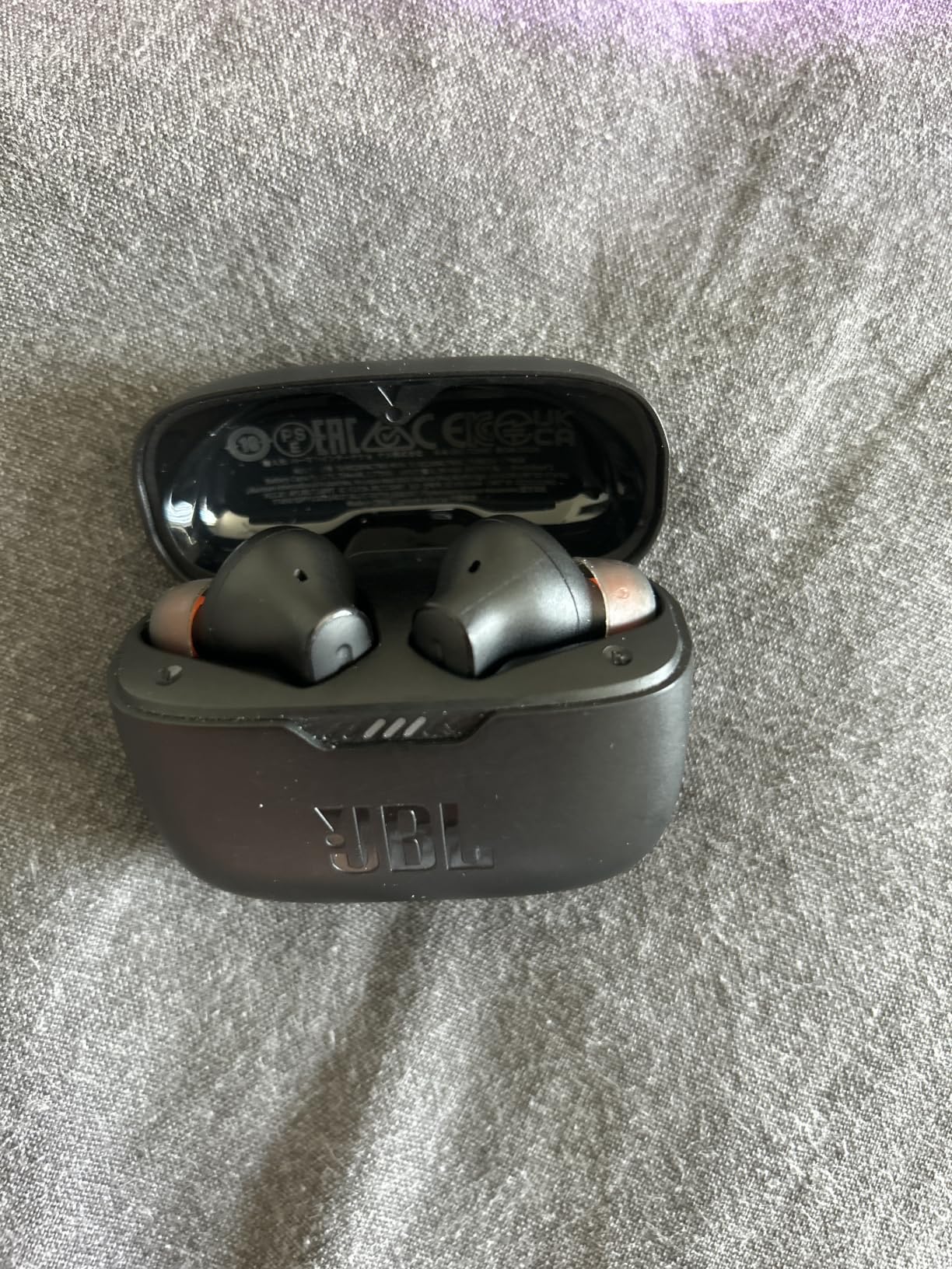JBL Tune 230NC TWS - True Wireless In-Ear Headphones, Active Noise Cancelling with Smart Ambient, JBL Pure Bass Sound, 4 mics for perfect voice calls, IPX4, 40Hrs of battery life (White) customer photo 2
