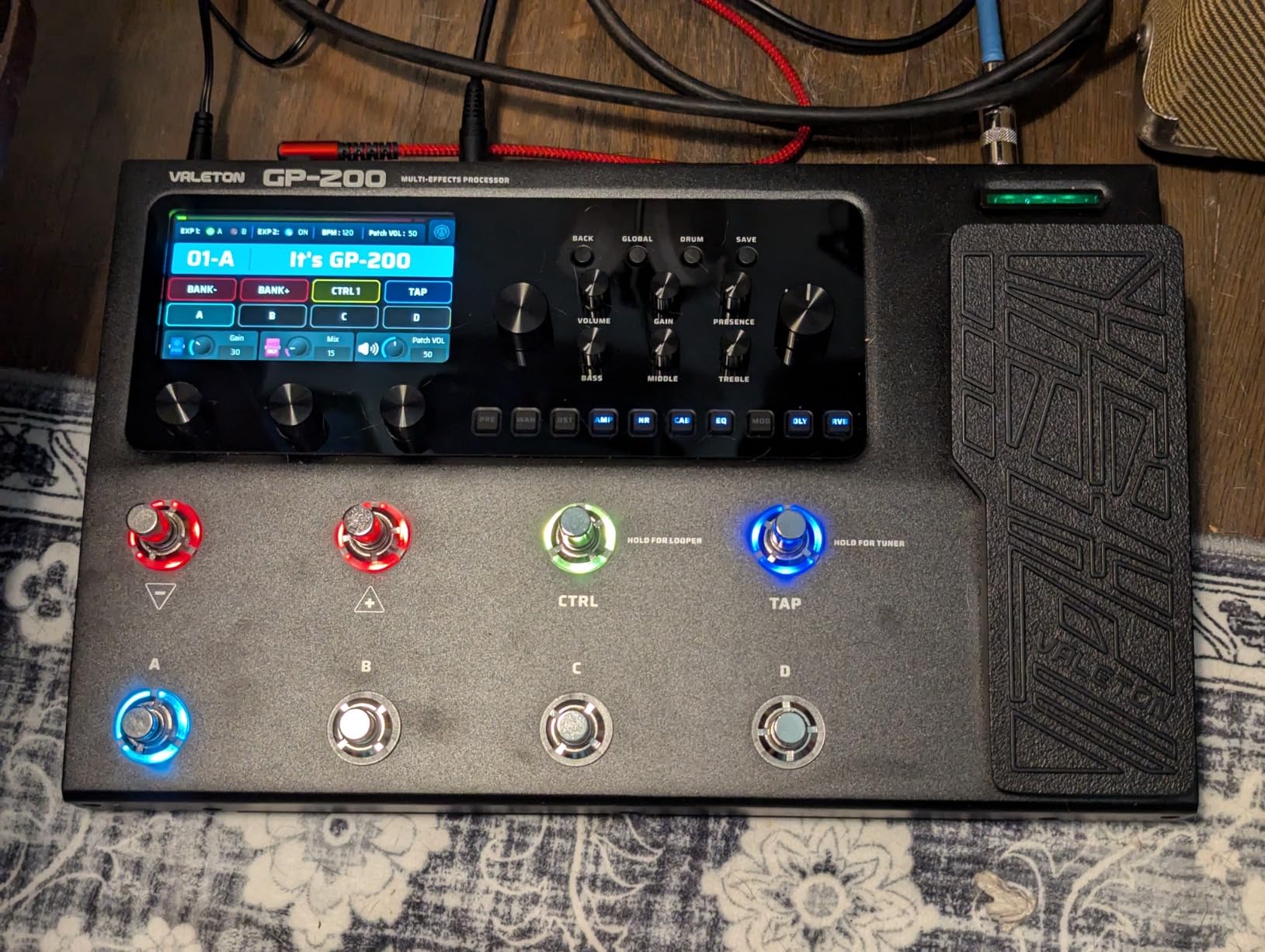 Valeton GP-200 Multi-Effects Guitar/Bass Pedal with Expression, FX Loop, MIDI, Amp Modeling, IR Cab Simulation customer photo 2