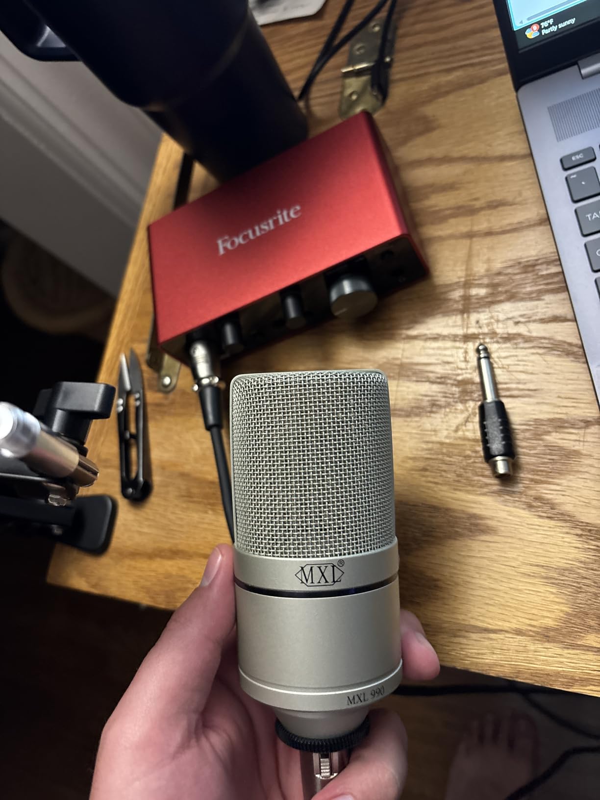 MXL 990 Condenser Microphone, Large Diaphragm, Cardioid (Vintage White) customer photo 2