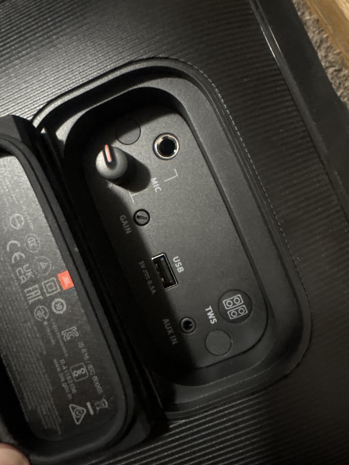 JBL Partybox Encore Essential: 100W Sound, Built-in Dynamic Light Show, and Splash Proof Design, Black customer photo 2