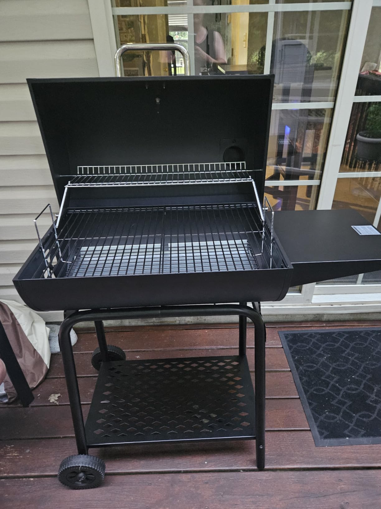 Royal Gourmet CC1830 28 Inch Barrel Charcoal Grill with Warming Rack | Outdoor BBQ Grill with 626 Sq. In. Grilling Space, Side Shelf, for Backyard, Patio and Parties, Black customer photo 1