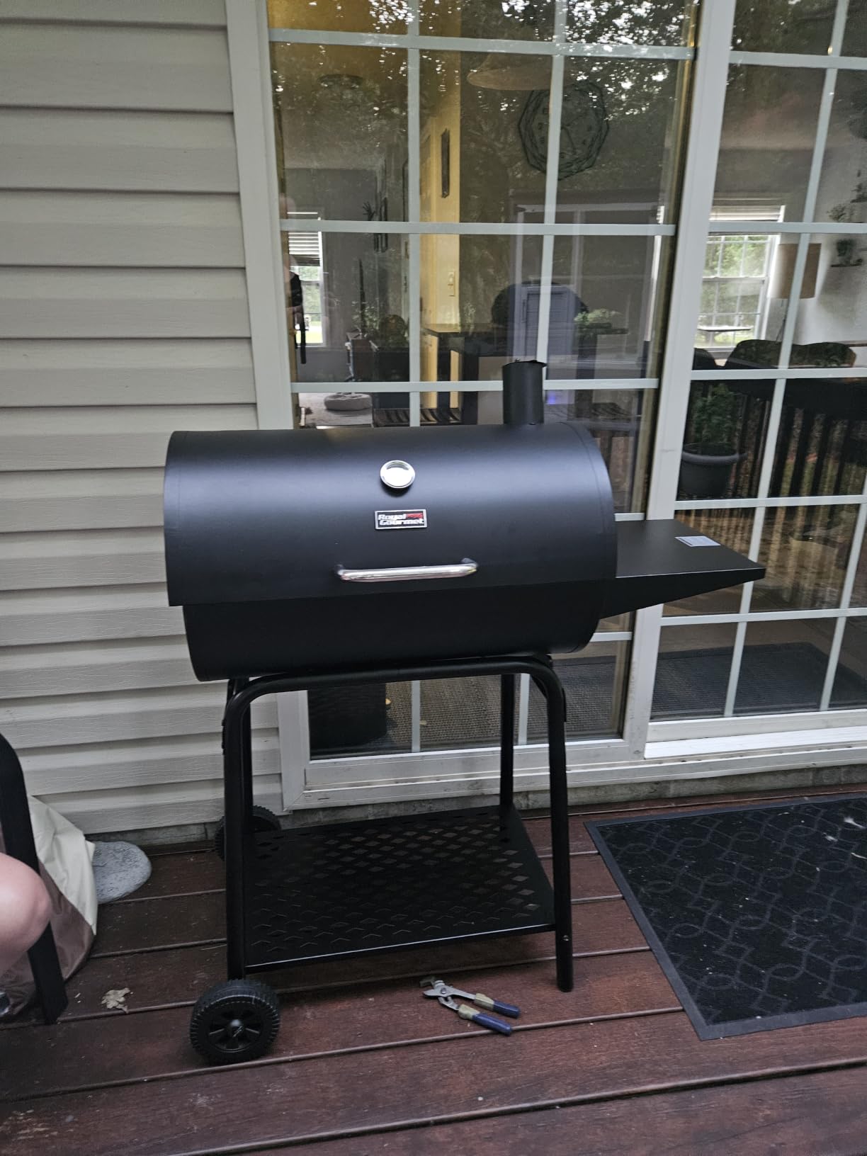 Royal Gourmet CC1830 28 Inch Barrel Charcoal Grill with Warming Rack | Outdoor BBQ Grill with 626 Sq. In. Grilling Space, Side Shelf, for Backyard, Patio and Parties, Black customer photo 2