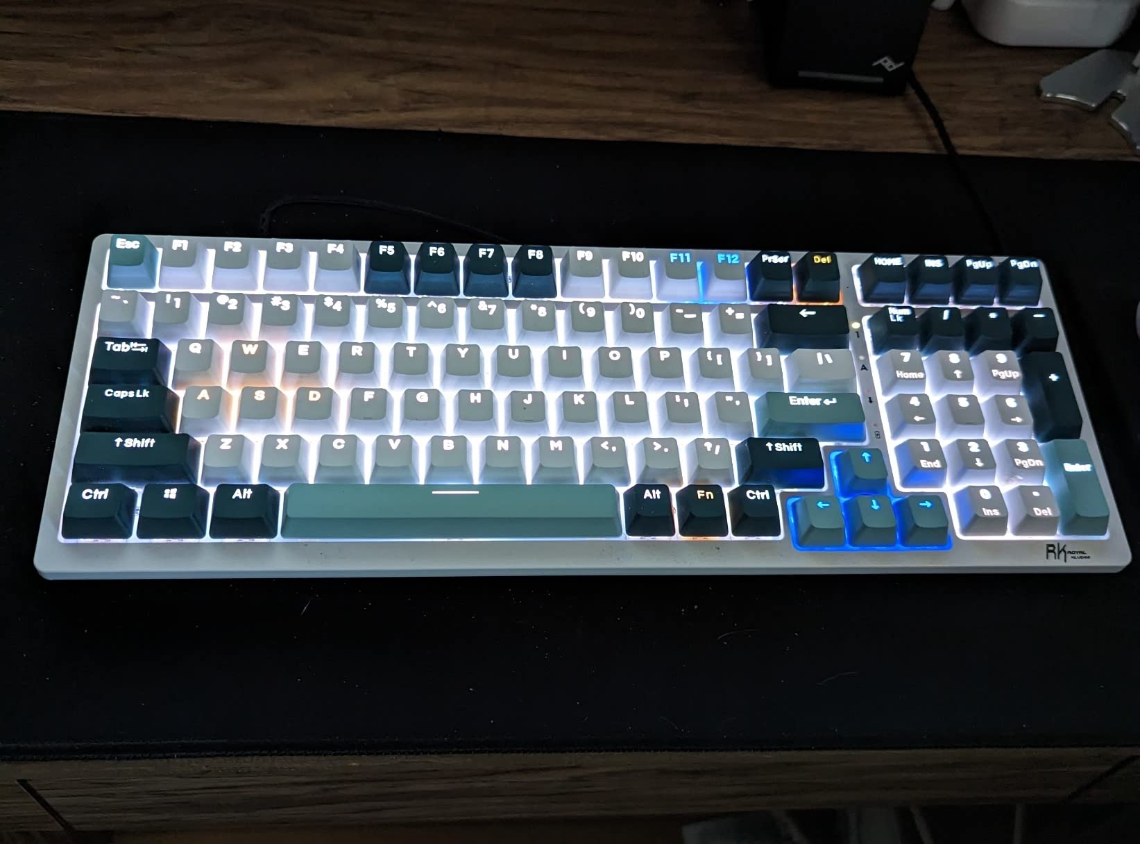 RK ROYAL KLUDGE RK98 Wireless Mechanical Keyboard, 100 Keys 98% Layout with Custom Switches Hot Swappable, Tri-Mode BT5.1/2.4G/USB-C Full Size Gaming Keyboard with Numpad RGB, Brown Switch customer photo 2