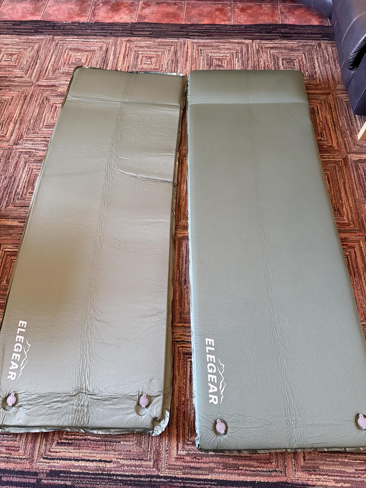 Elegear Self Inflating Sleeping Pad with Pillow 26D Memory Foam 3.15