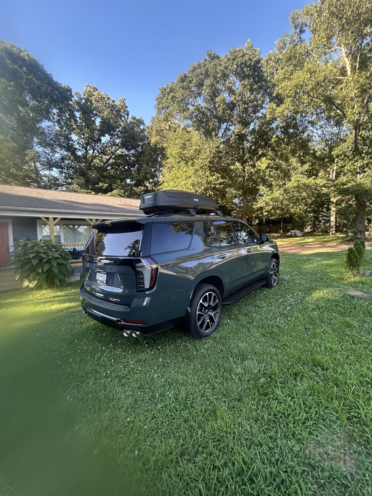Yakima SkyBox NX 18 Roof Top Cargo Carrier, 18 Cubic Feet, Black - Vehicle Rooftop Hard Shell Travel Storage Box with Dual Sided Opening, SKS Locks and Universal Mounting customer photo 2
