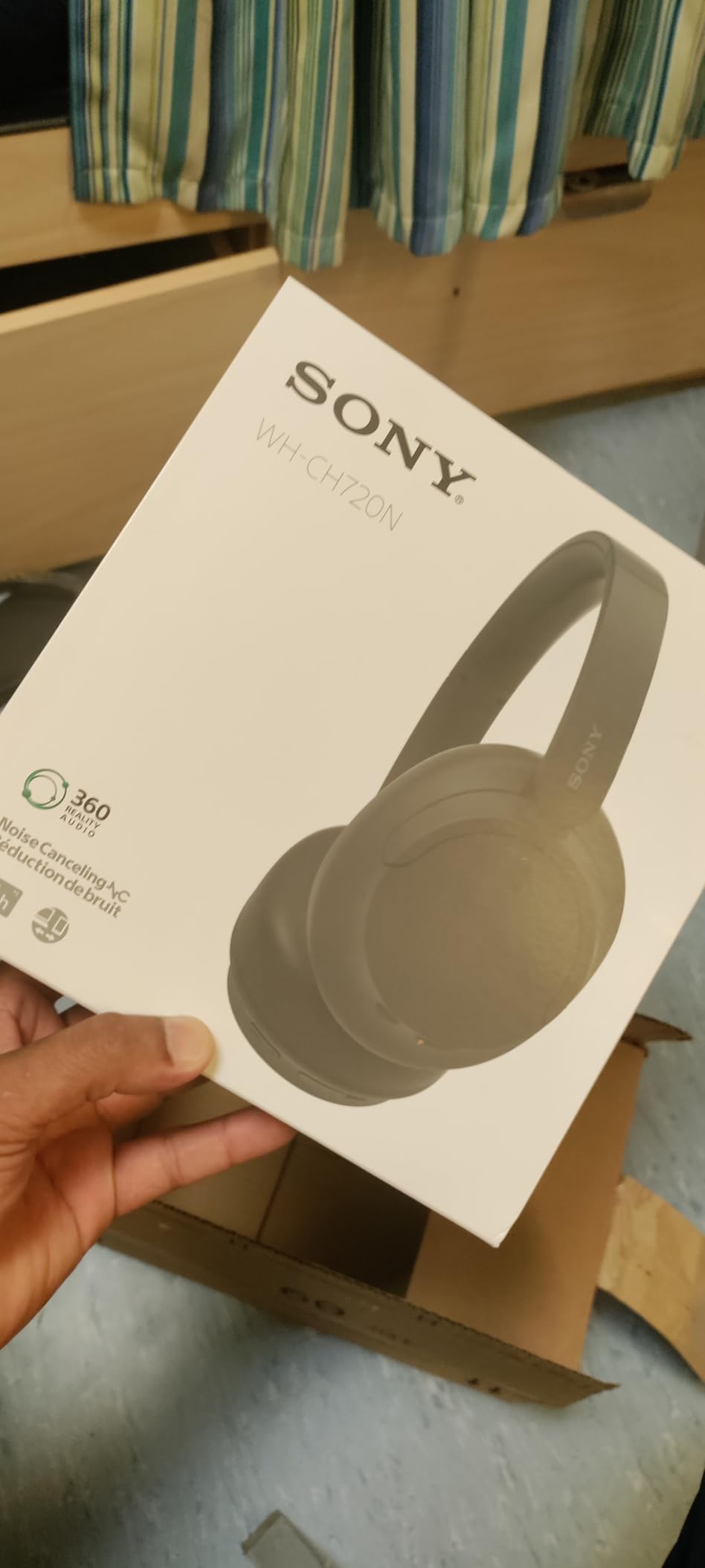 Sony WH-CH720N Wireless Noise Cancelling Over-Ear Headphones, Black | Comfortable Lightweight Design, Dual Noise Sensor technology, Up to 35 Hrs Battery with Quick Charging, Multipoint Connection customer photo 2