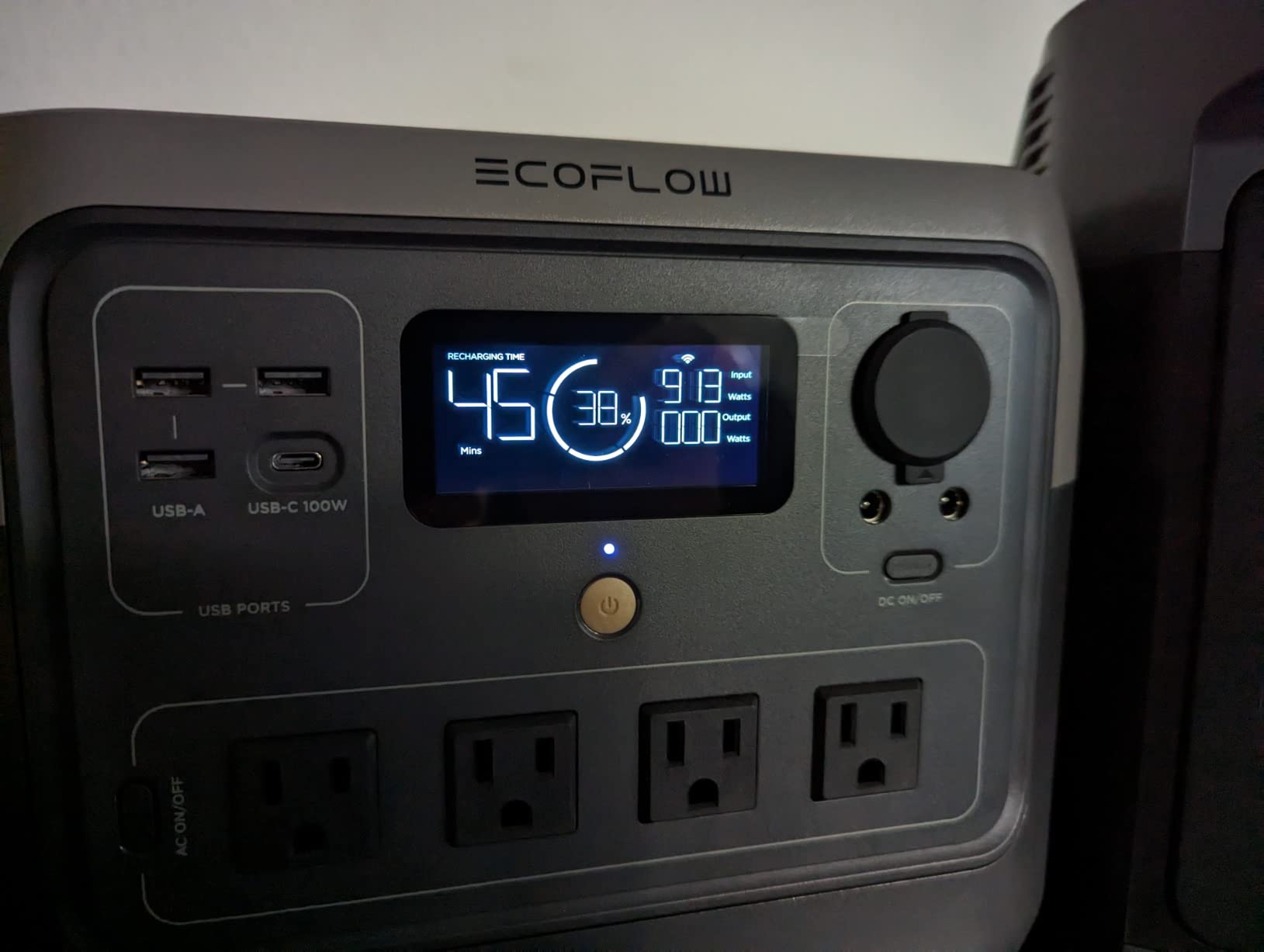 EcoFlow Solar Generator RIVER 2 Pro & 160W Portable Solar Panel, 768Wh, 70 Min Fully Charged, LFP Battery, 4X800W (Up to 1600W) AC Outlets, Portable Power Station For Camping, RV, Home Backup customer photo 2