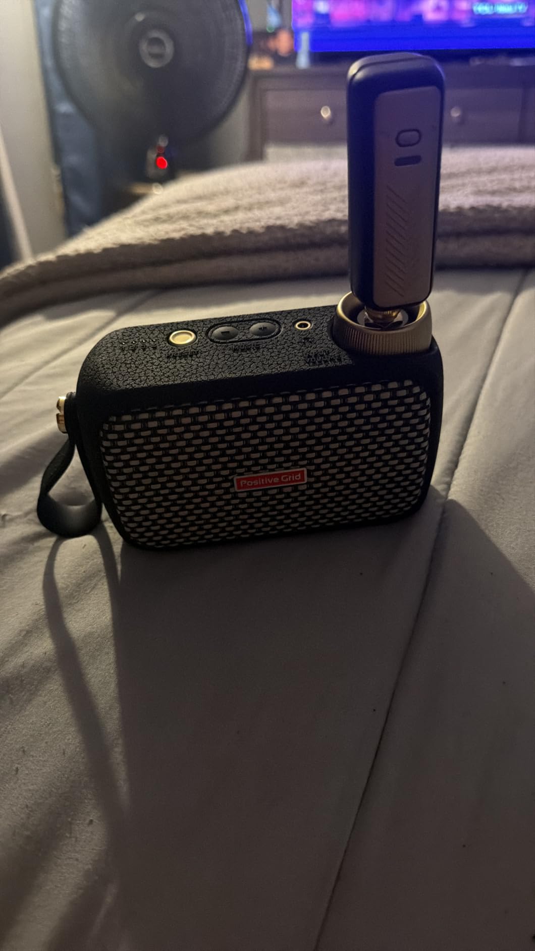 Positive Grid Spark GO 5W Ultra-Portable Smart Guitar Amp & Speaker | 33 amps, 43 effects, 100k+ tones, Spark AI, Smart Jam, up to 8-hr battery customer photo 2