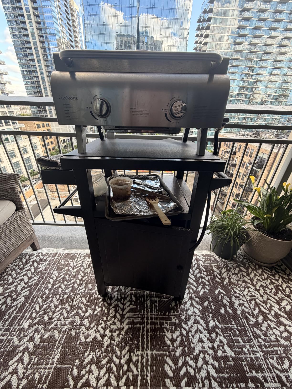 Lifemaster Portable Stainless Steel Gas Grill - 2 Burners Easy Clean Tabletop BBQ Propane Gas Grill with Foldable Legs and Wind Proof Lid for Camping and Outdoor - Silver customer photo 2