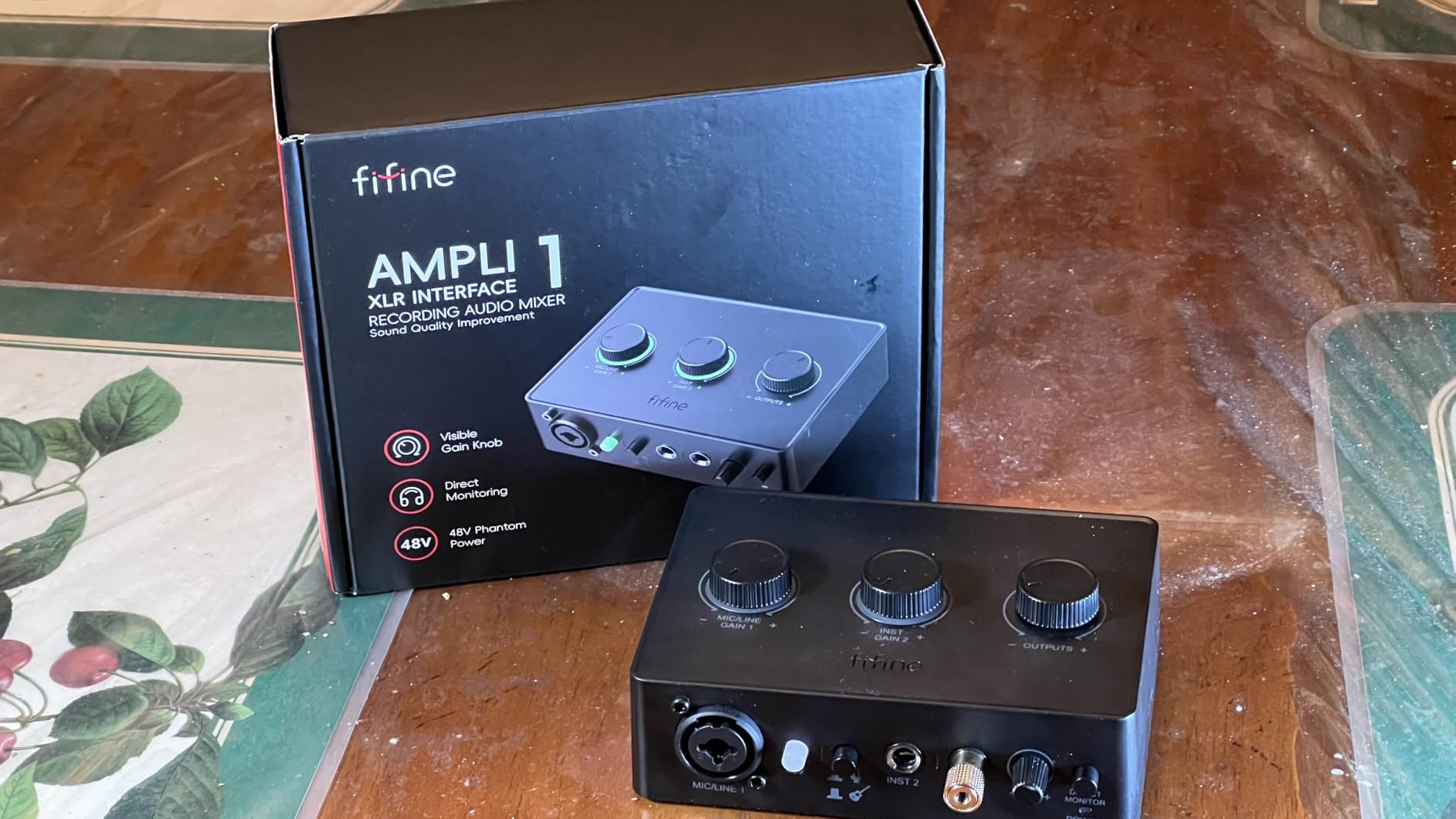 FIFINE PC Audio Mixer for Recording Music, USB Interface for Streaming and Podcasting with XLR, Monitor, 48V Phantom Power, Gain Knob, for Instrument Guitar/Video Content Creation/Vocal-Ampli 1 customer photo 2