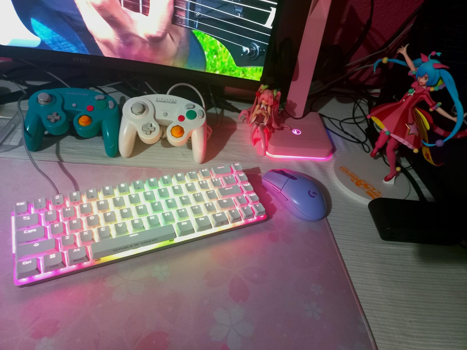 ASUS ROG Falchion Ace 65% RGB Compact Gaming Mechanical Keyboard, Lubed ROG NX Red Switches & Switch Stabilizers, Sound-Dampening Foam, PBT Keycaps, Wired with KVM customer photo 1