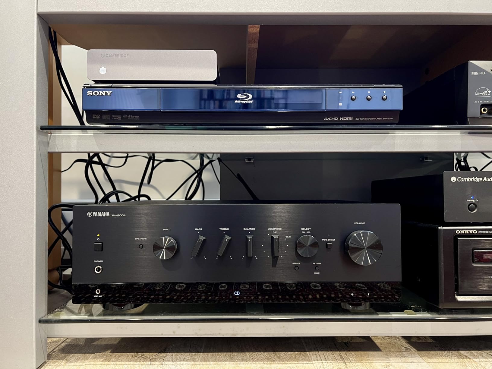 Yamaha R-N800A Network Receiver with Phono and Built-in DAC, Silver customer photo 2