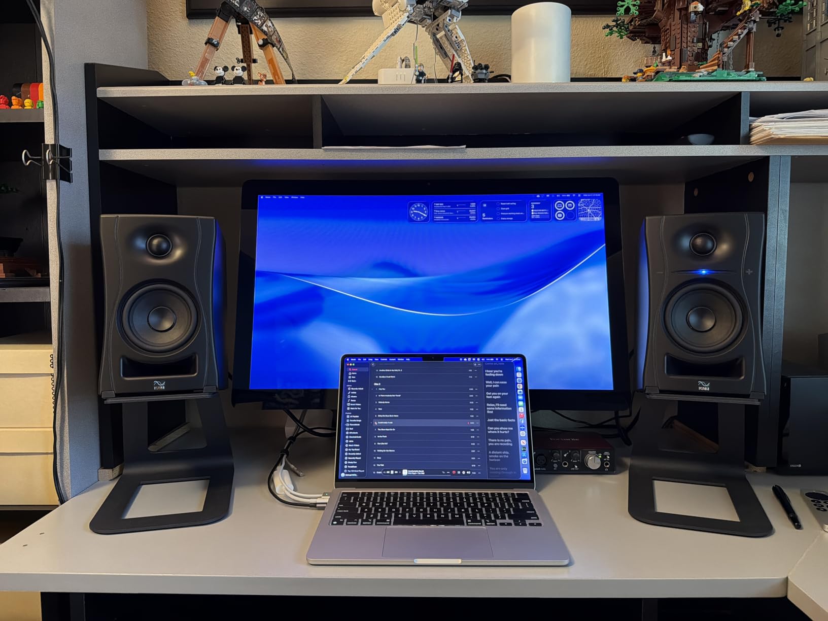 Kali Audio LP-UNF Ultra Nearfield Monitor System - Black customer photo 1