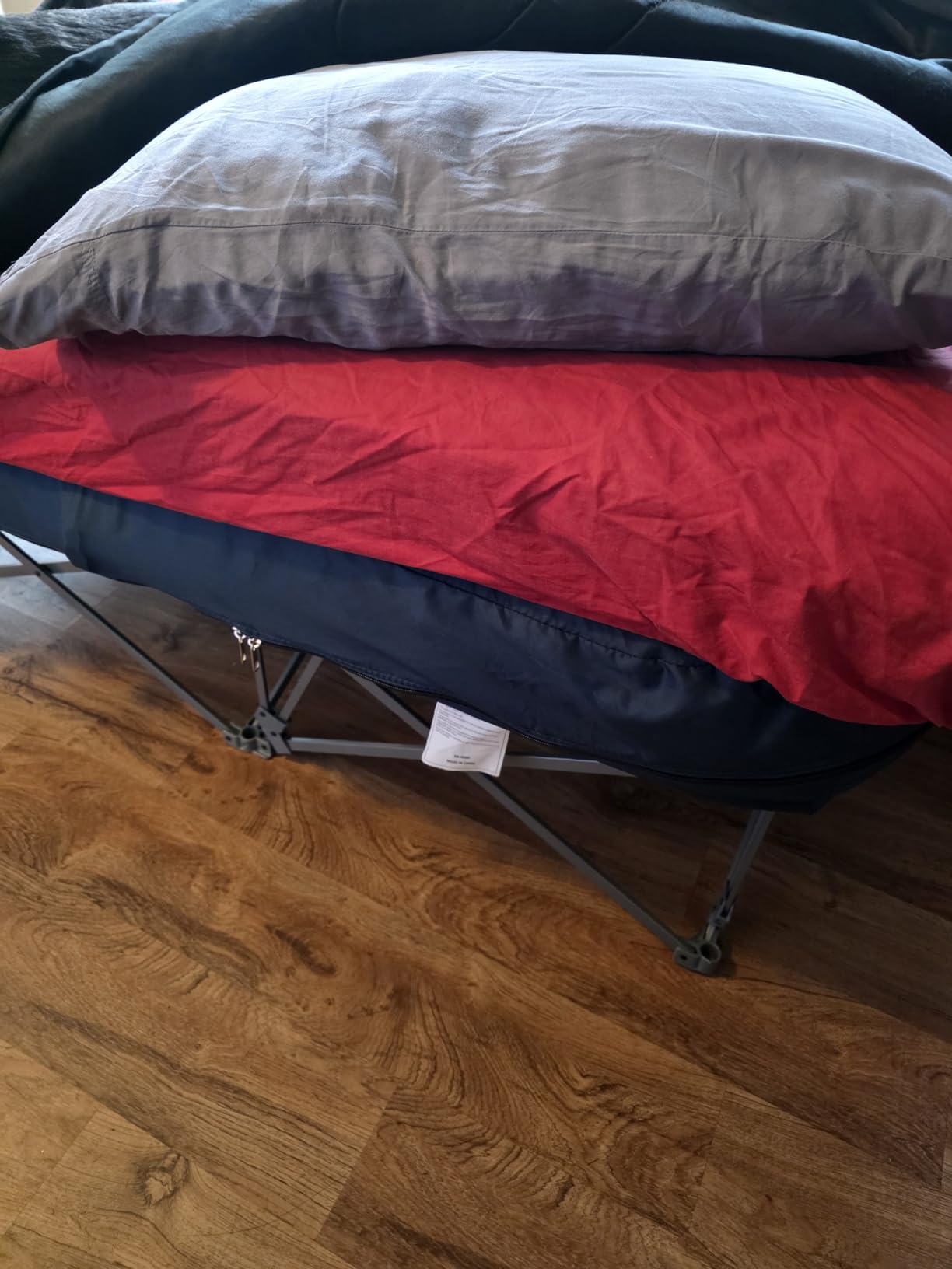 Luxchoice Air Mattress Twin with Built-in Rechargeable Pump 9'' Camping Inflatable Mattress Portable Blow up Air Bed for Tent Travel Guests Home & Outdoors customer photo 2