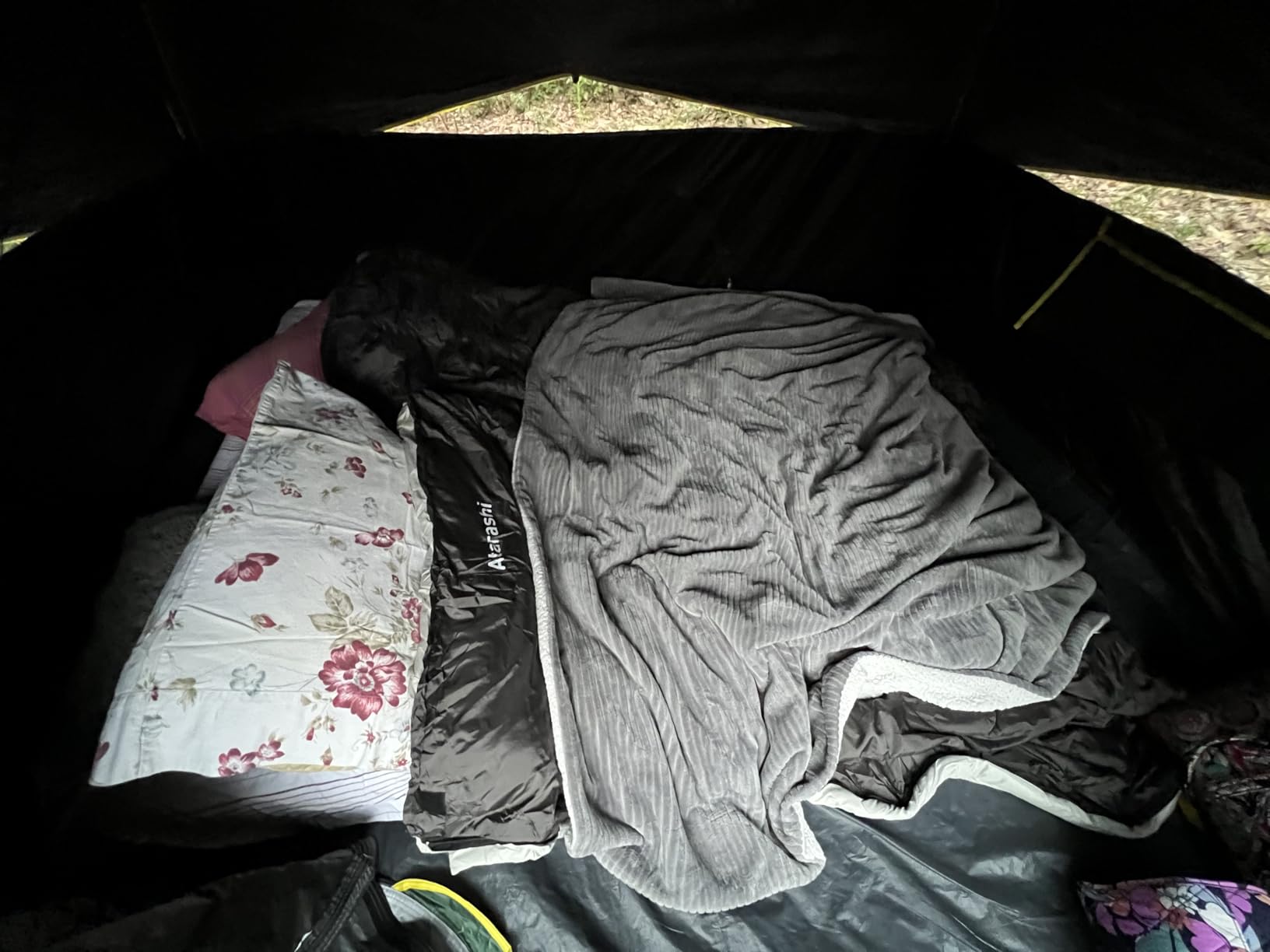 LOYEAHCAMP Tent 4/6 Person Blackout Camping Tent with Rainfly | Waterproof Portable Double Layer Family Dome Tent for Camping customer photo 1