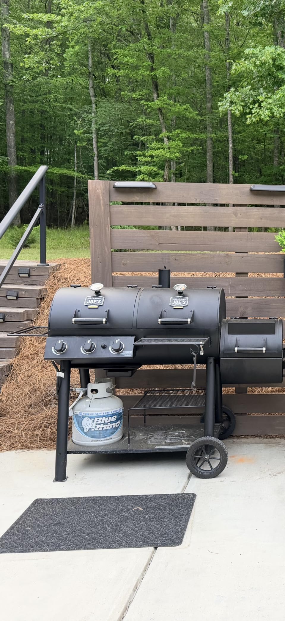 Oklahoma Joe's Canyon Combo Dual Fuel 3-Burner Propane Gas and Charcoal Smoker and Grill customer photo 1