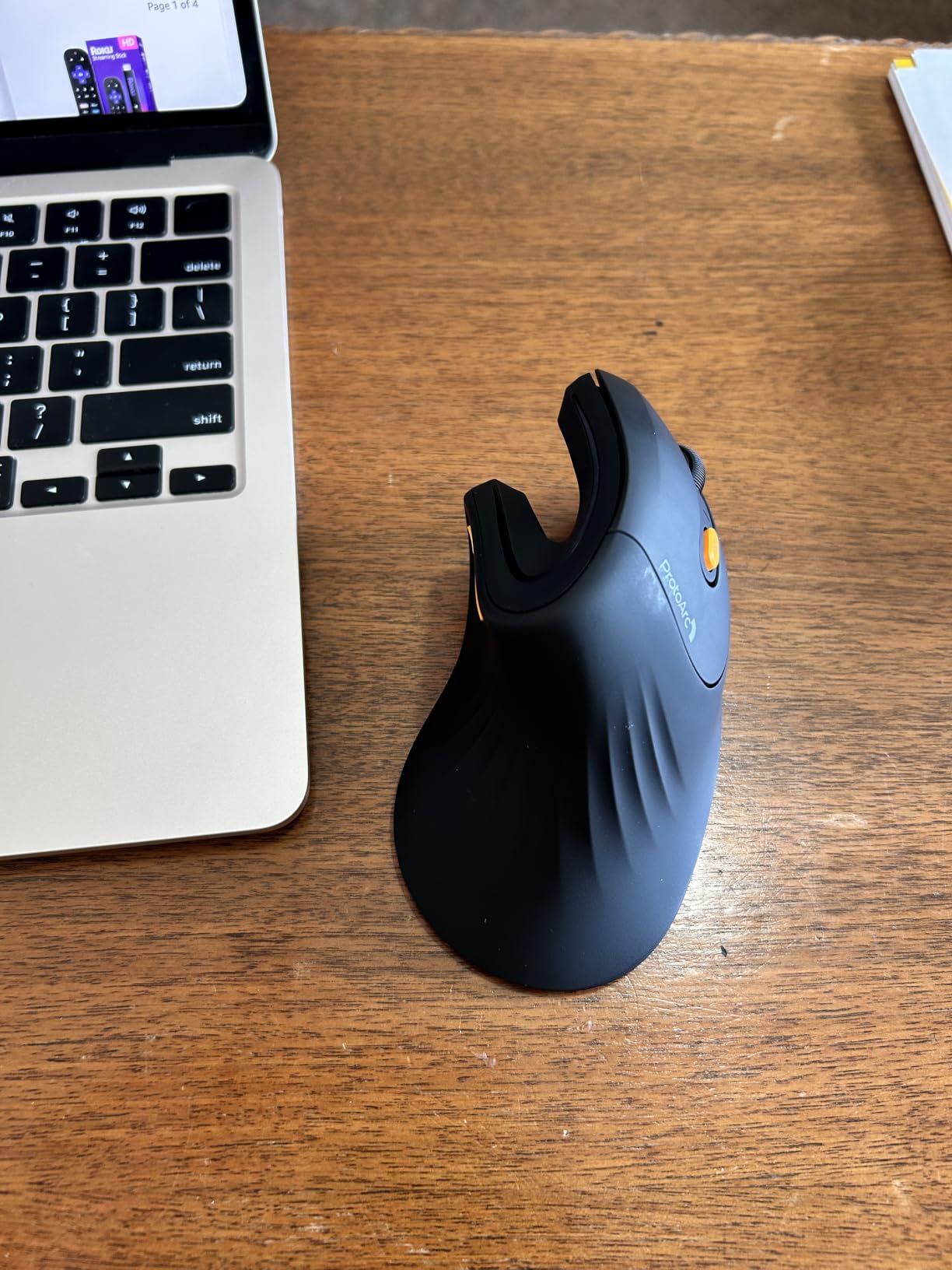 ProtoArc EM11 NL Wireless Ergonomic Vertical Mouse, Rechargeable, Black | 58° vertical design supports a natural wrist posture, connect 3 devices via Bluetooth/2.4G USB-A, 500mAh USB-C rechargeable customer photo 2