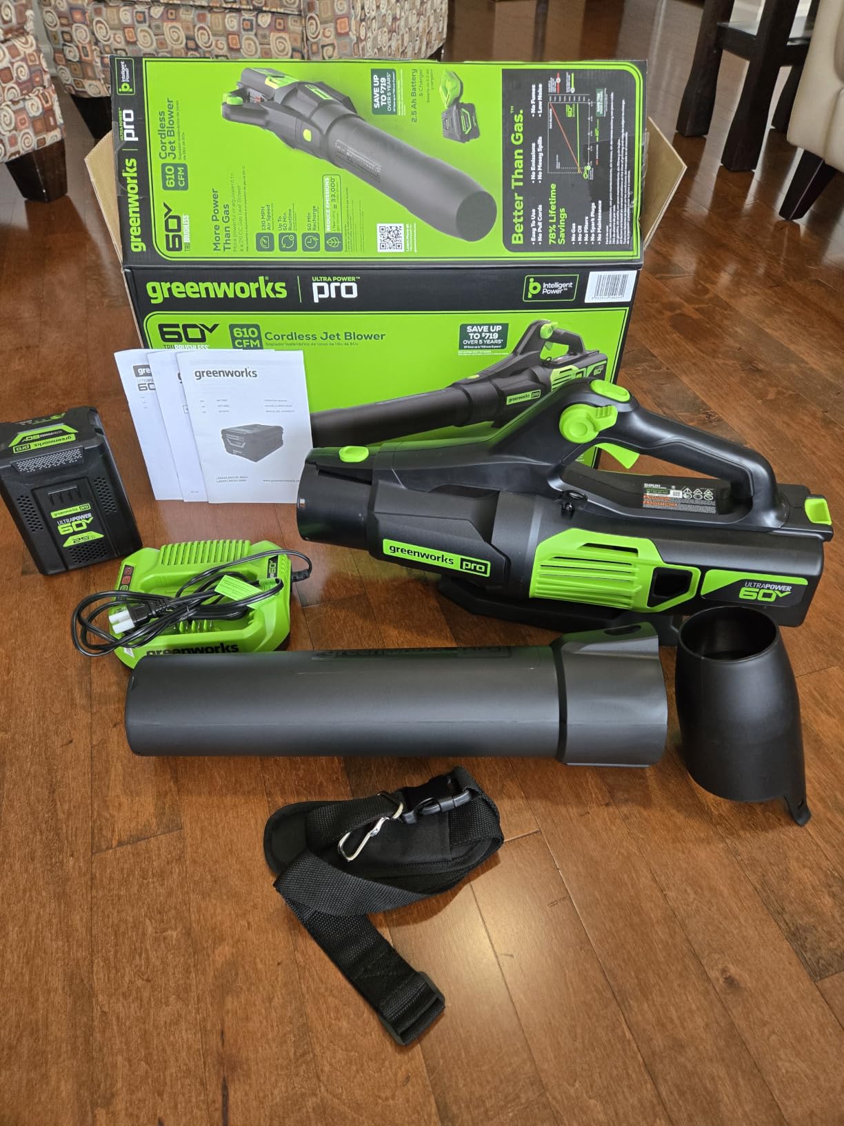 Greenworks 60V (610 CFM / 130 MPH) Cordless Leaf Blower, High Power, Lightweight & Quiet Operation for Wet Leaves, Driveways and Dense Gravel, Includes 2.5Ah Battery & 5A Rapid Charger customer photo 1