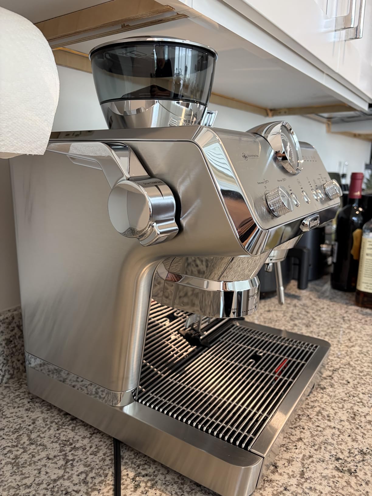 De'Longhi La Specialista Opera Espresso Machine with Coffee Grinder | #1 Worldwide Espresso Machine Maker, 5 Preset Recipes, Smart Tamping Technology, Built-in Grinder, Powerful Milk Frother customer photo 1