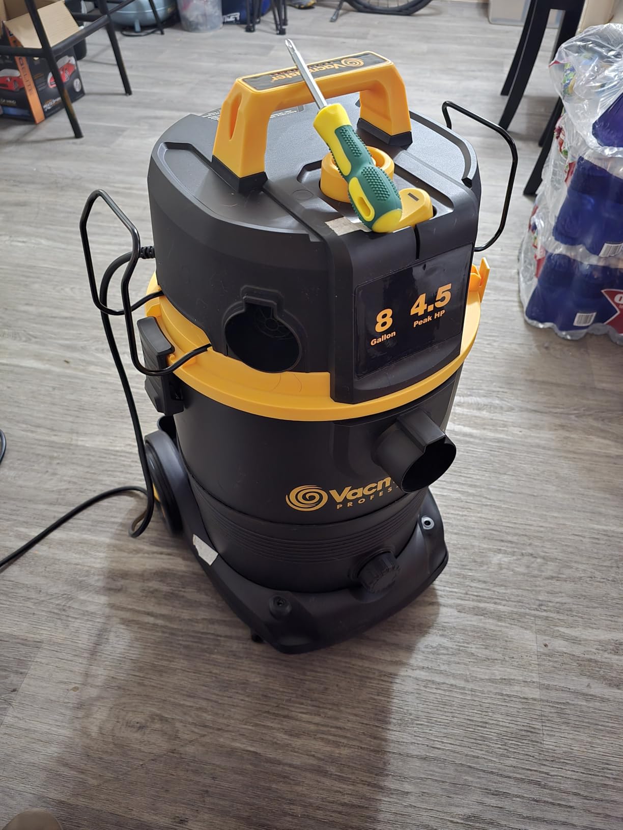 Vacmaster Professional VDK811PW 0201 8 Gallon 4.5 Peak HP Wet/Dry Vac with Self-Cleaning Filter System, 8 Gal, Black customer photo 1