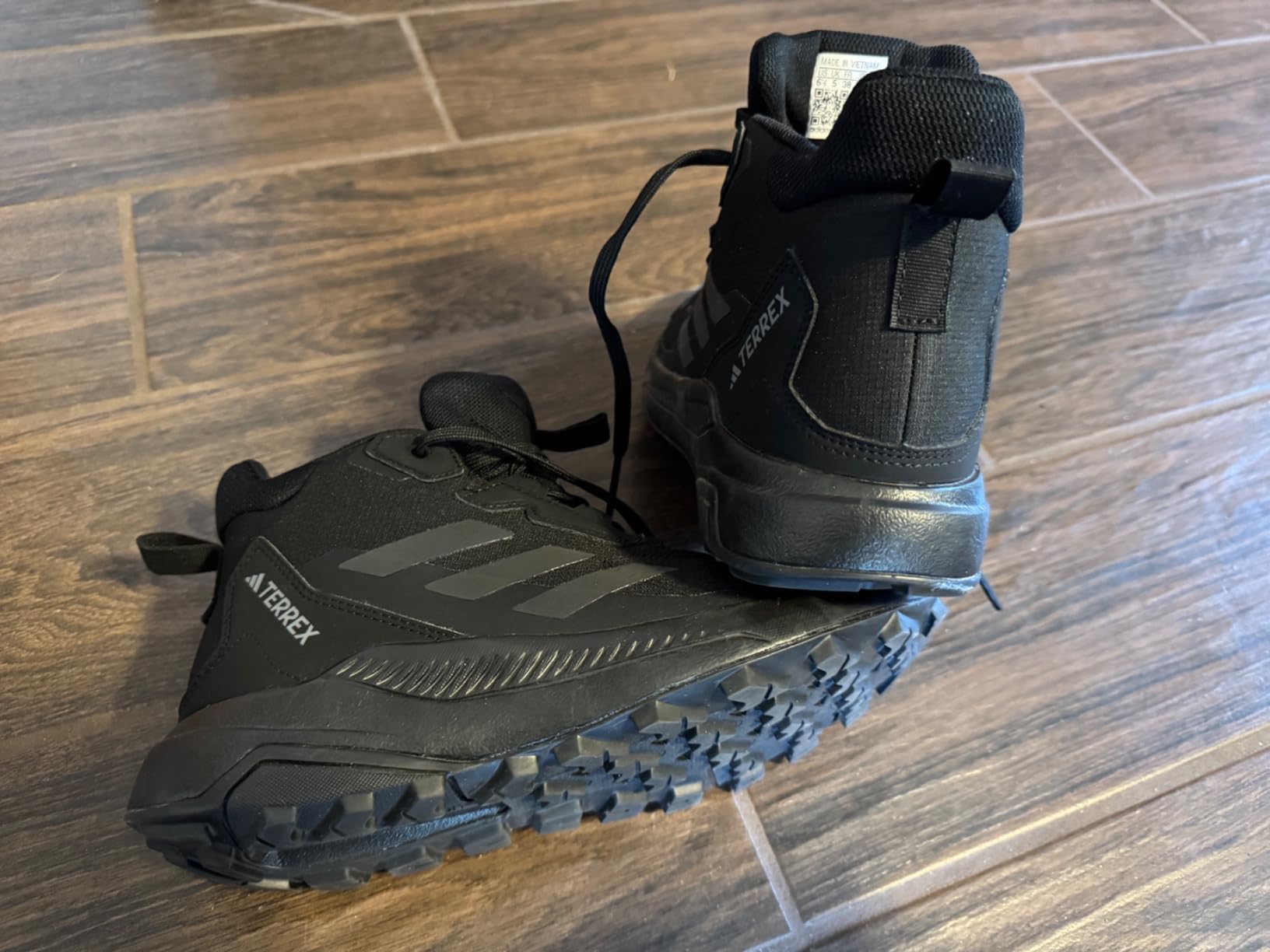 Women's Terrex Anylander Mid Top Rain.rdy Hiking Sneakers customer photo 2
